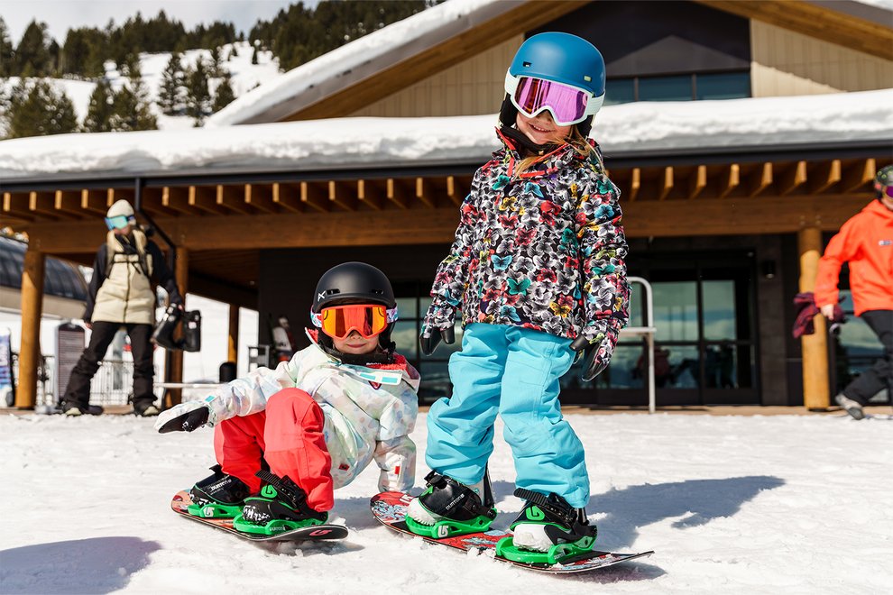 everything-you-need-to-know-about-burton-riglet-kids-snowboards.jpg
