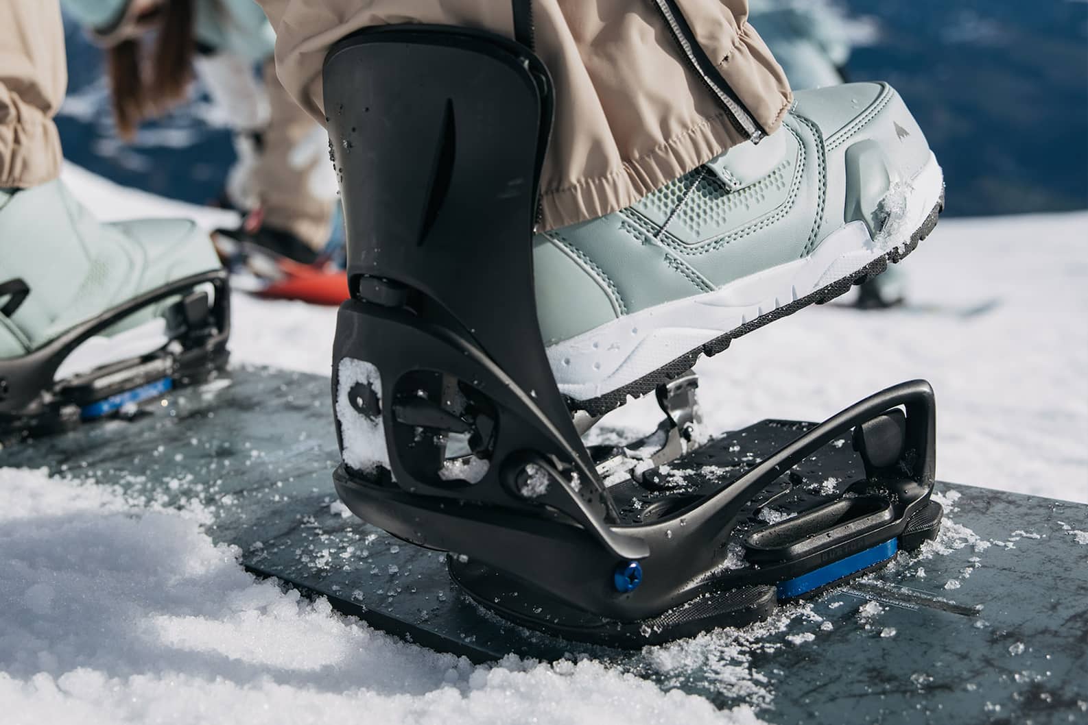 burton est snowboard Men's Cartel Bindings, Black, M and adjustability. Burton Genesis EST Snowboard Bindings