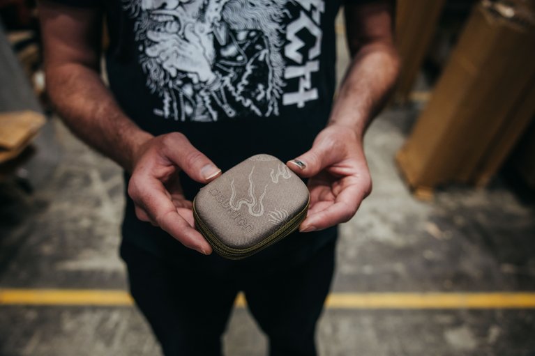 070225_ArchiveBags_Dawson_0007