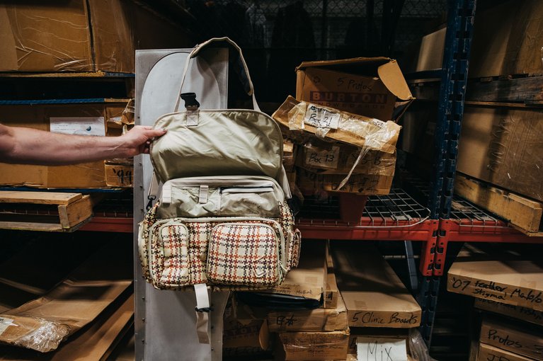 070225_ArchiveBags_Dawson_0044