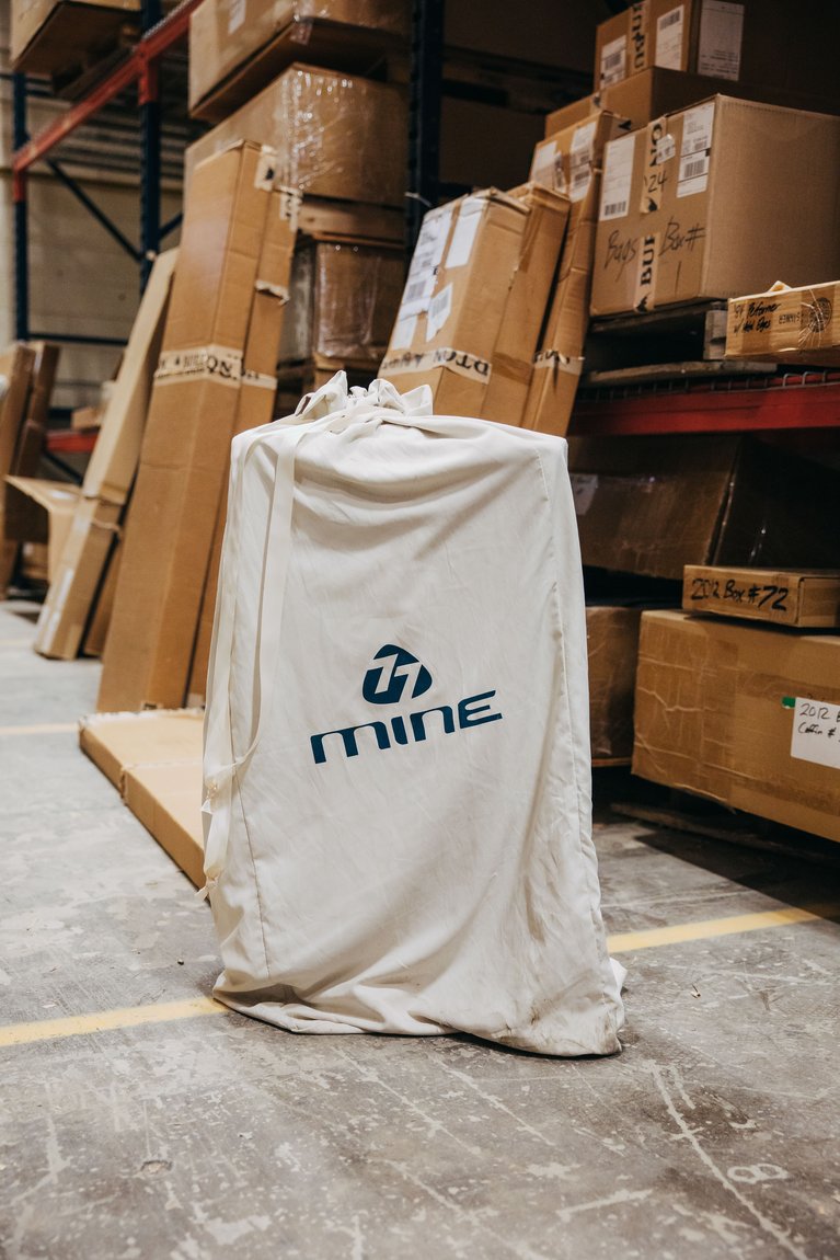 070225_ArchiveBags_Dawson_0159