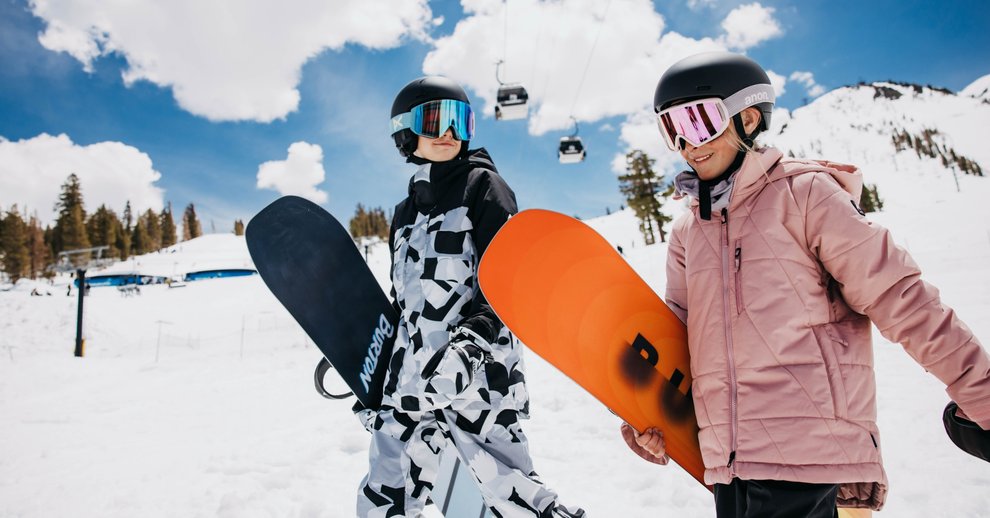 初心者必見】スノーボードの必需品、持ち物リストチェック！ | BURTON JP