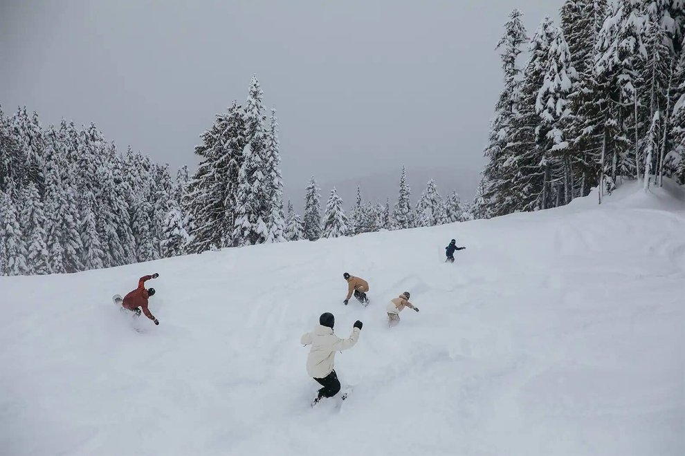 Goofy versus Regular Le guide officiel des stances de snowboard