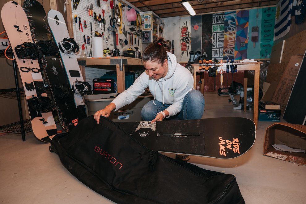 how-to-store-snowboards-bag-storage.jpg