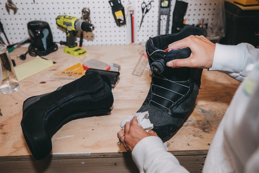 how-to-store-snowboards-boots-clean-shell.jpg