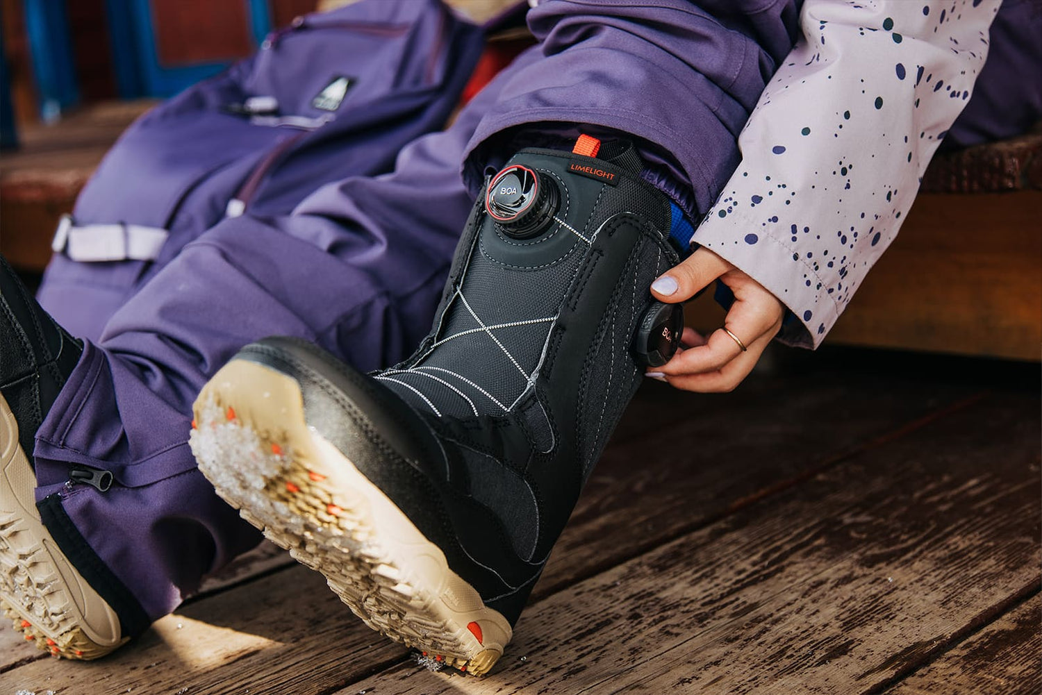 BOA Snowboard Boots: Rider Adjusting Dial