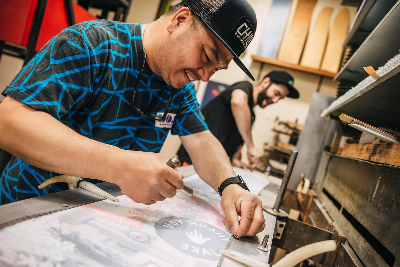 How is a snowboard made?