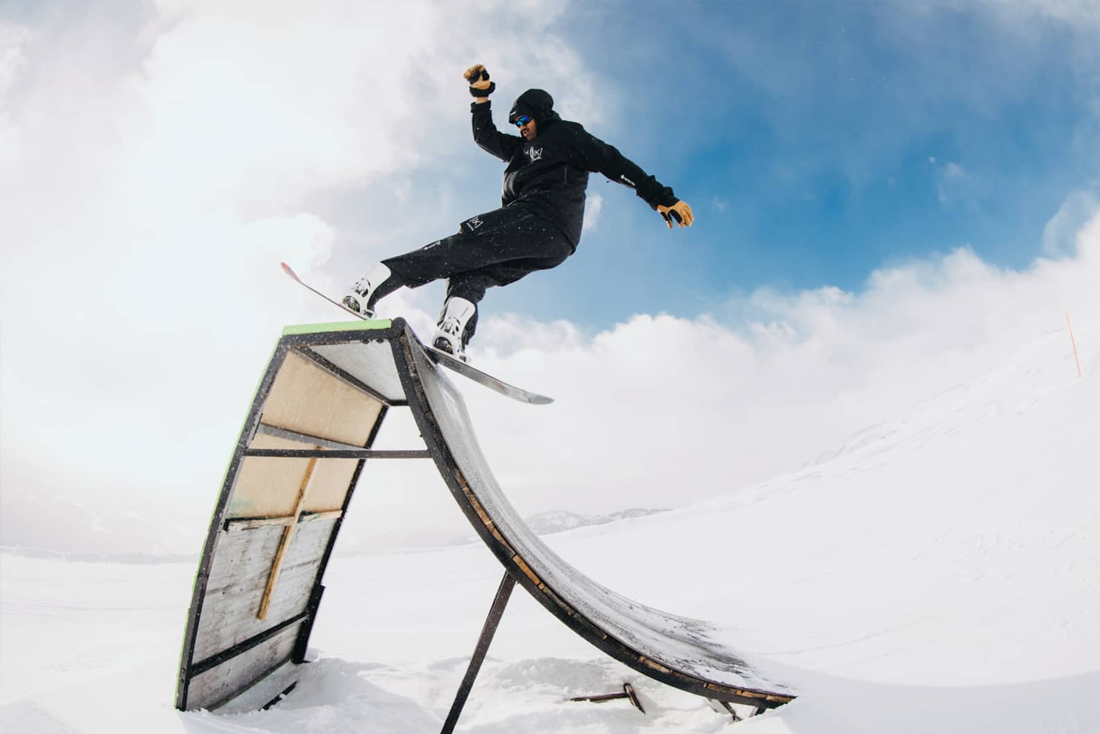 How to Choose: Soft vs. Stiff Snowboard Bindings