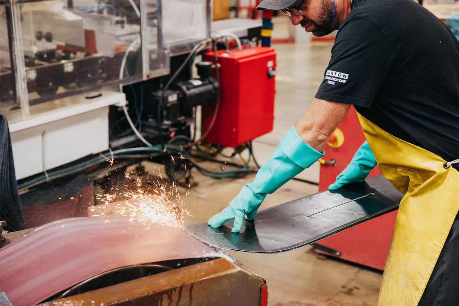Snowboard Base Maintenance: Cleaning, Repairing, Base Grinding & Restructuring