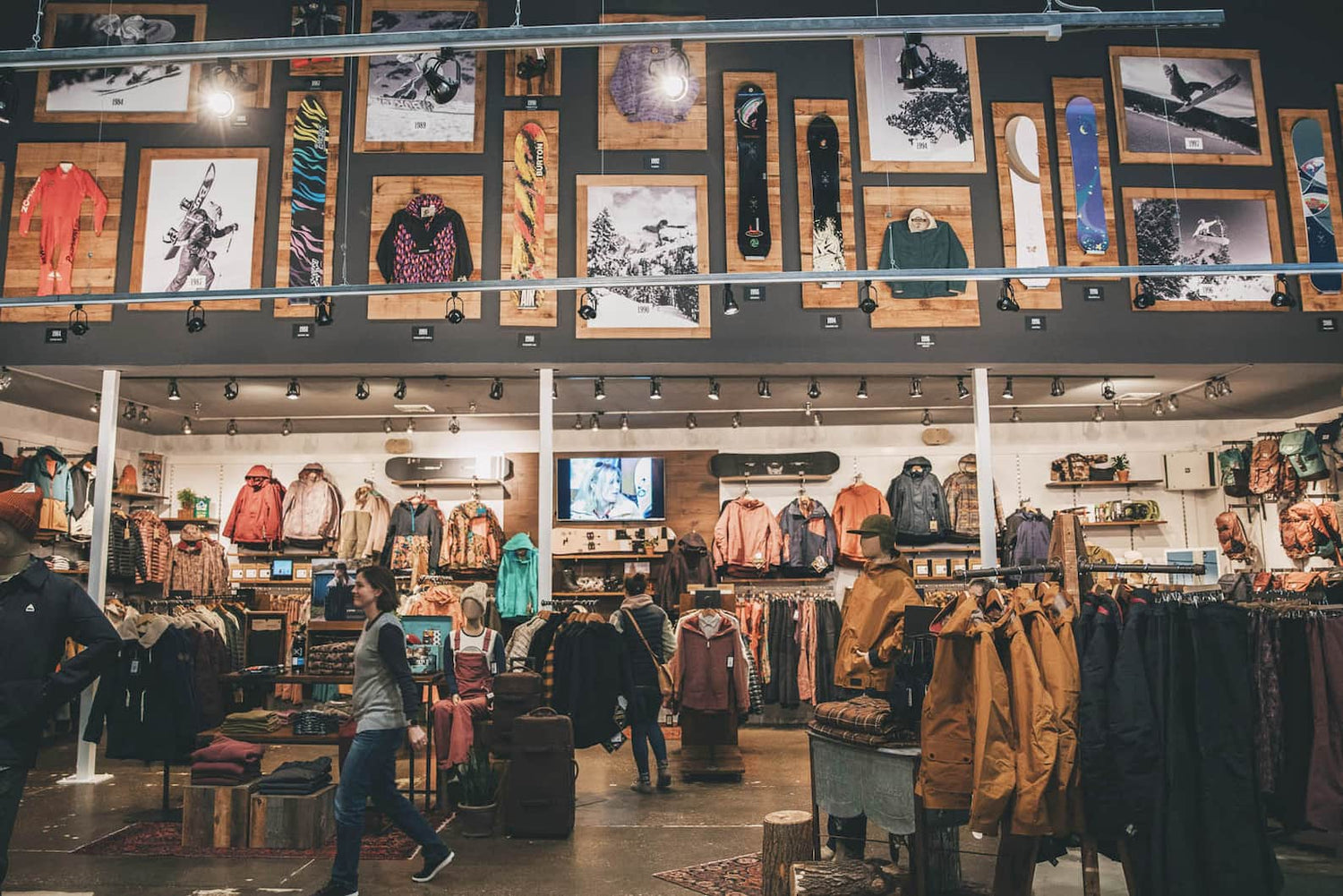 authorized burton snowboard dealers Operator 2009 evo Snowboard Shops: Burton Flagship, Outlet
