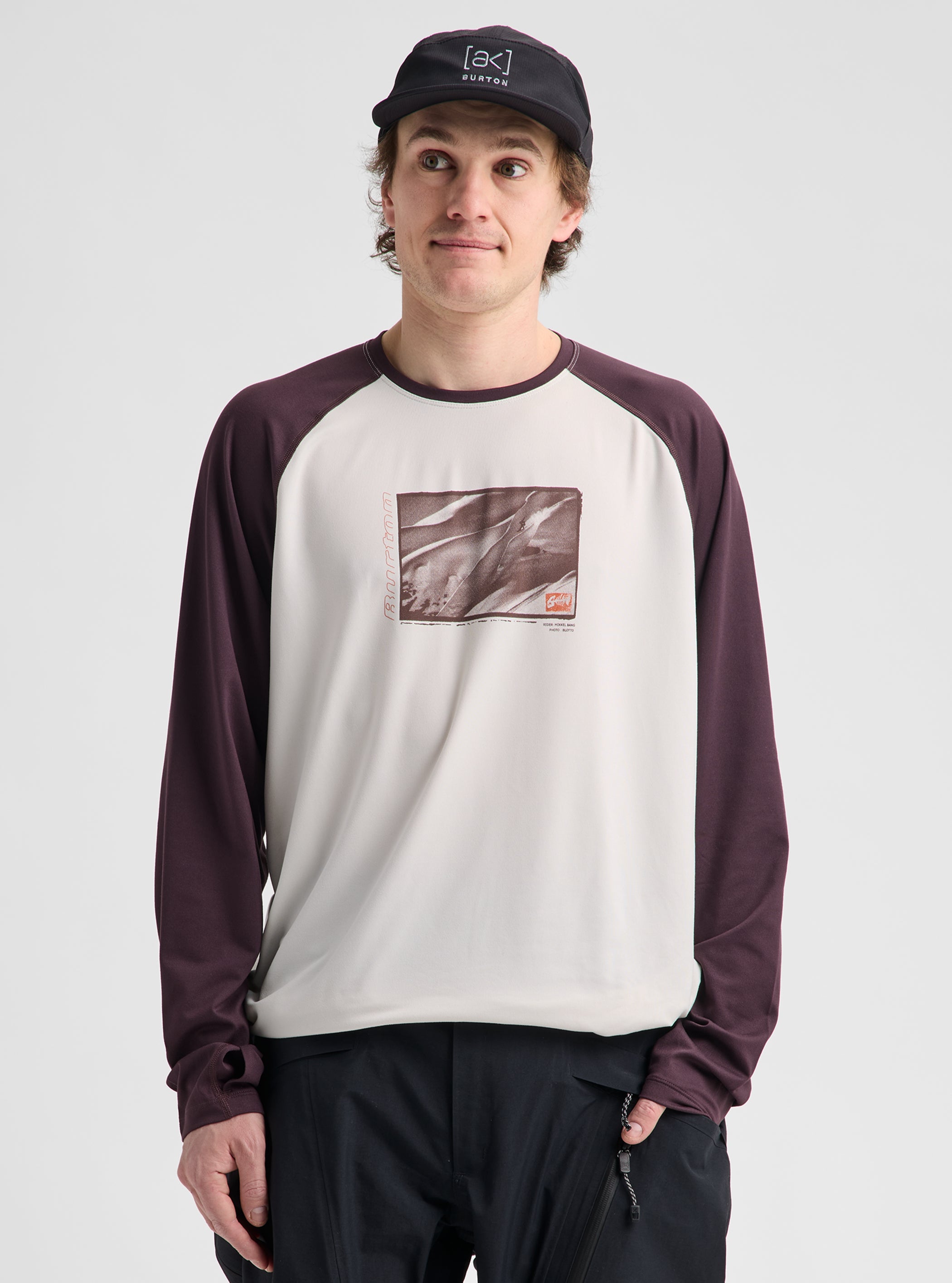 Product image of Men's Burton Roadie Base Layer Tech T-Shirt[Variant:Stout White / Bear Hug Brown]