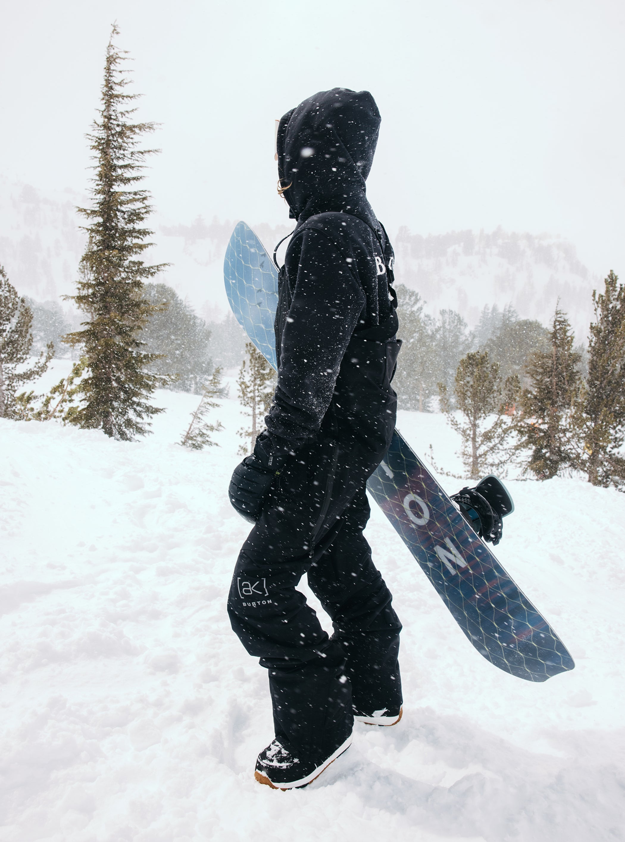 Product image of Women's Burton [ak] Kimmy GORE-TEX 2L Bib Pants[Variant:True Black]