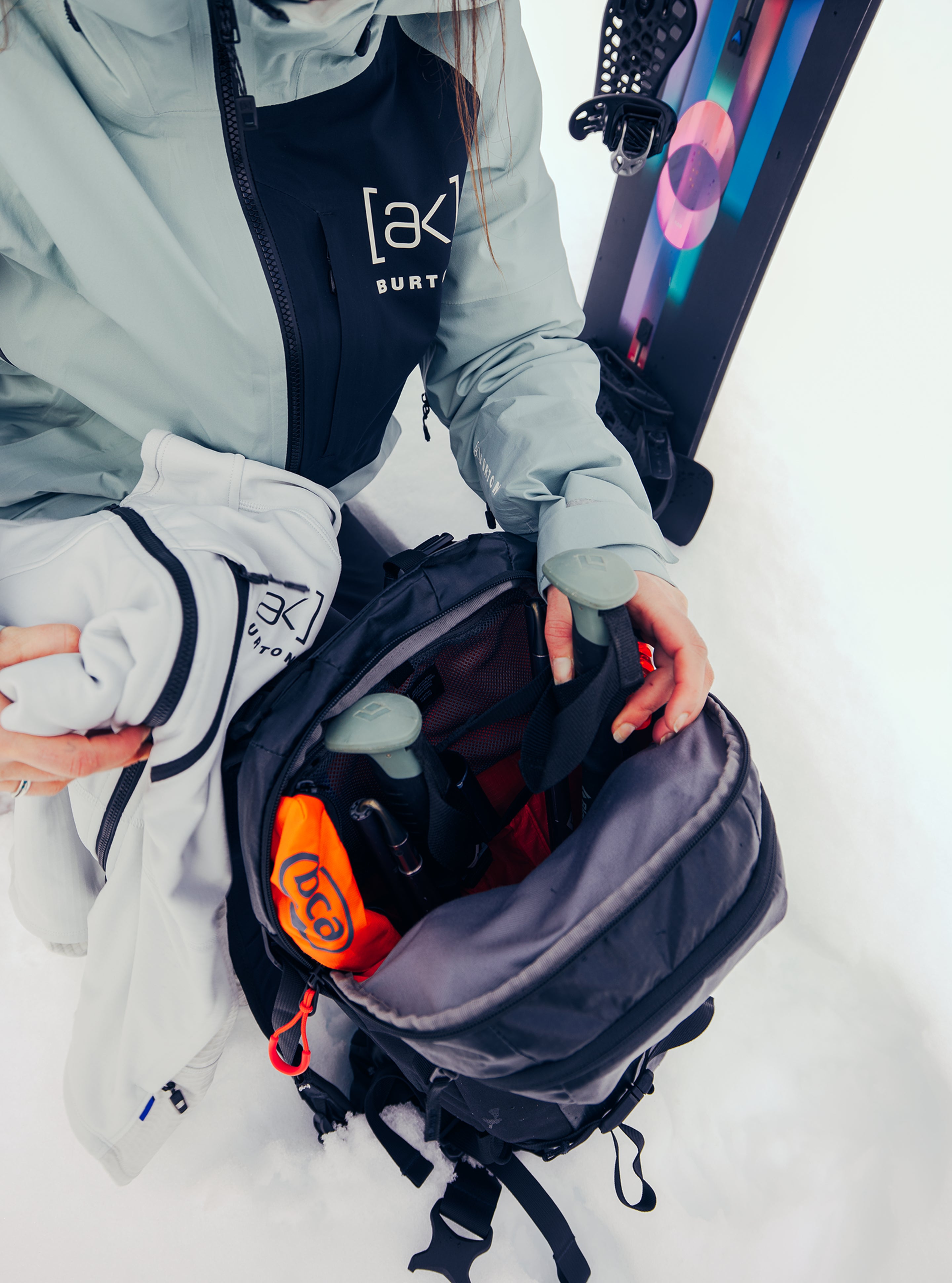 burton ak snowboarding backpack Dispatcher 25L True Black You can choose your board carry option when the skin track becomes a boot pack Burton AK Dispatcher 18 L