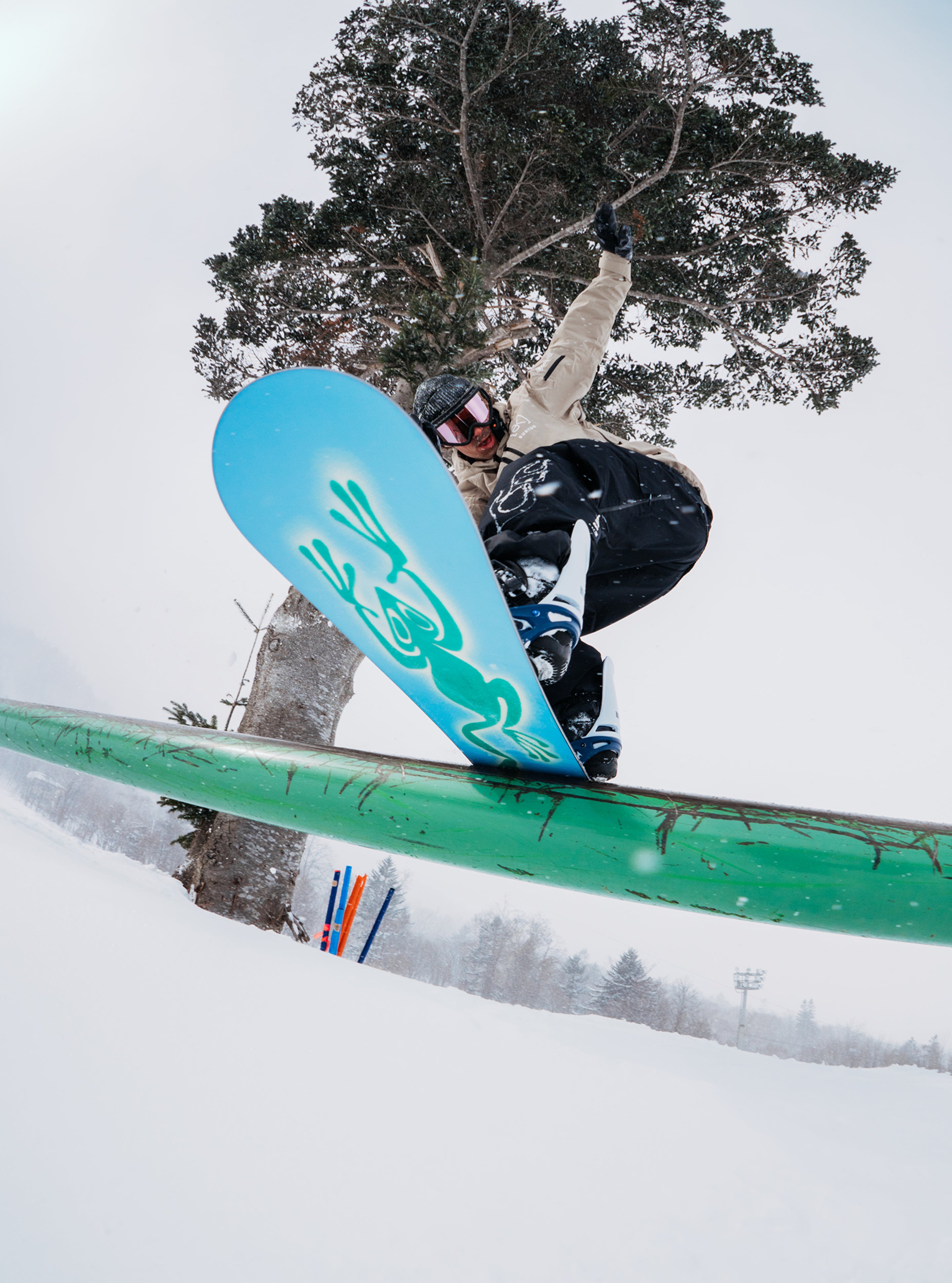 burton flower snowboard Custom Flying V Mens 2026 162CM Jungle The Burton Blossom Snowboard 2026 is an all This Burton Social may be