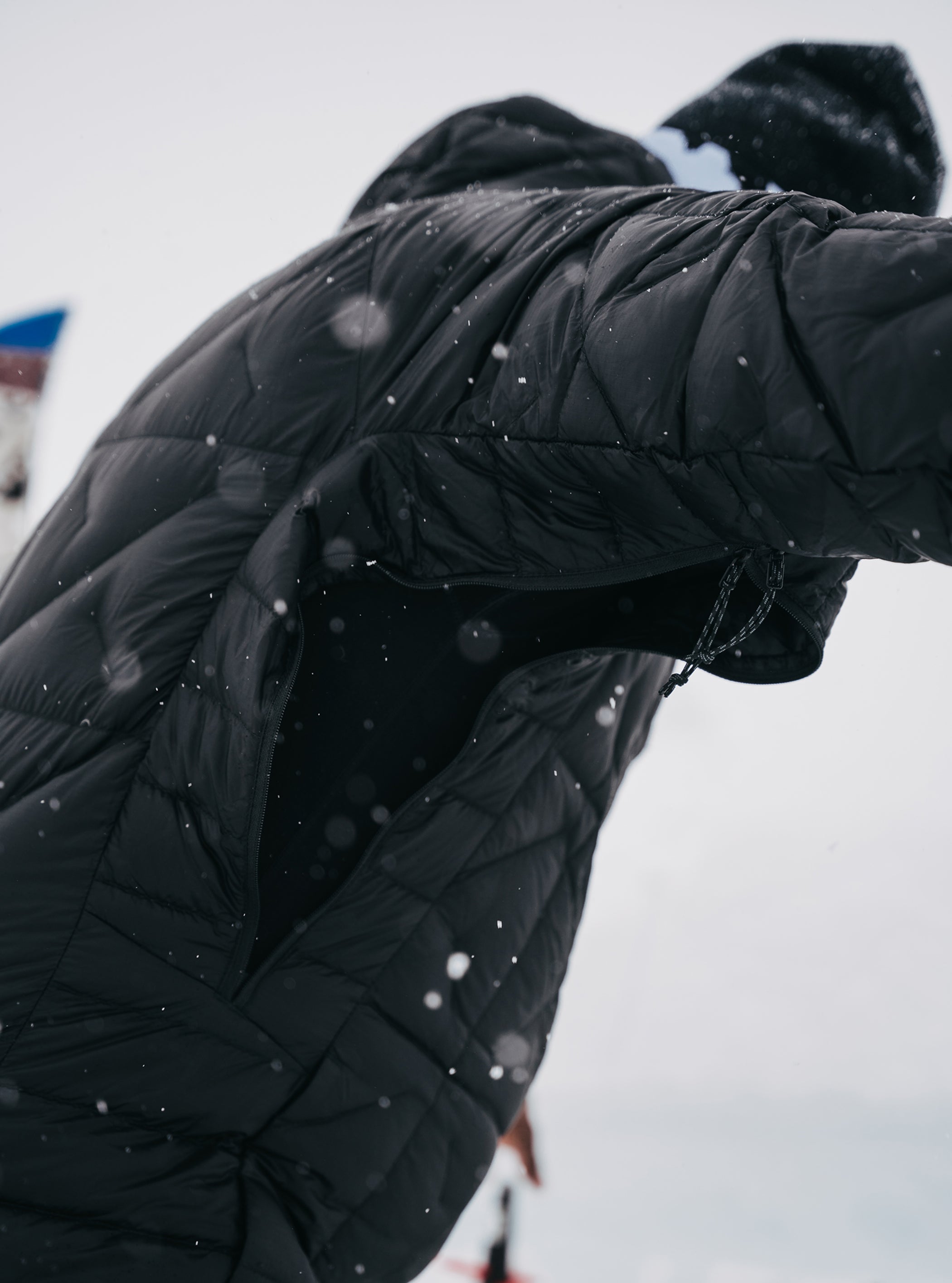 Manteau à capuchon en duvet [ak]® Baker de Burton pour hommes