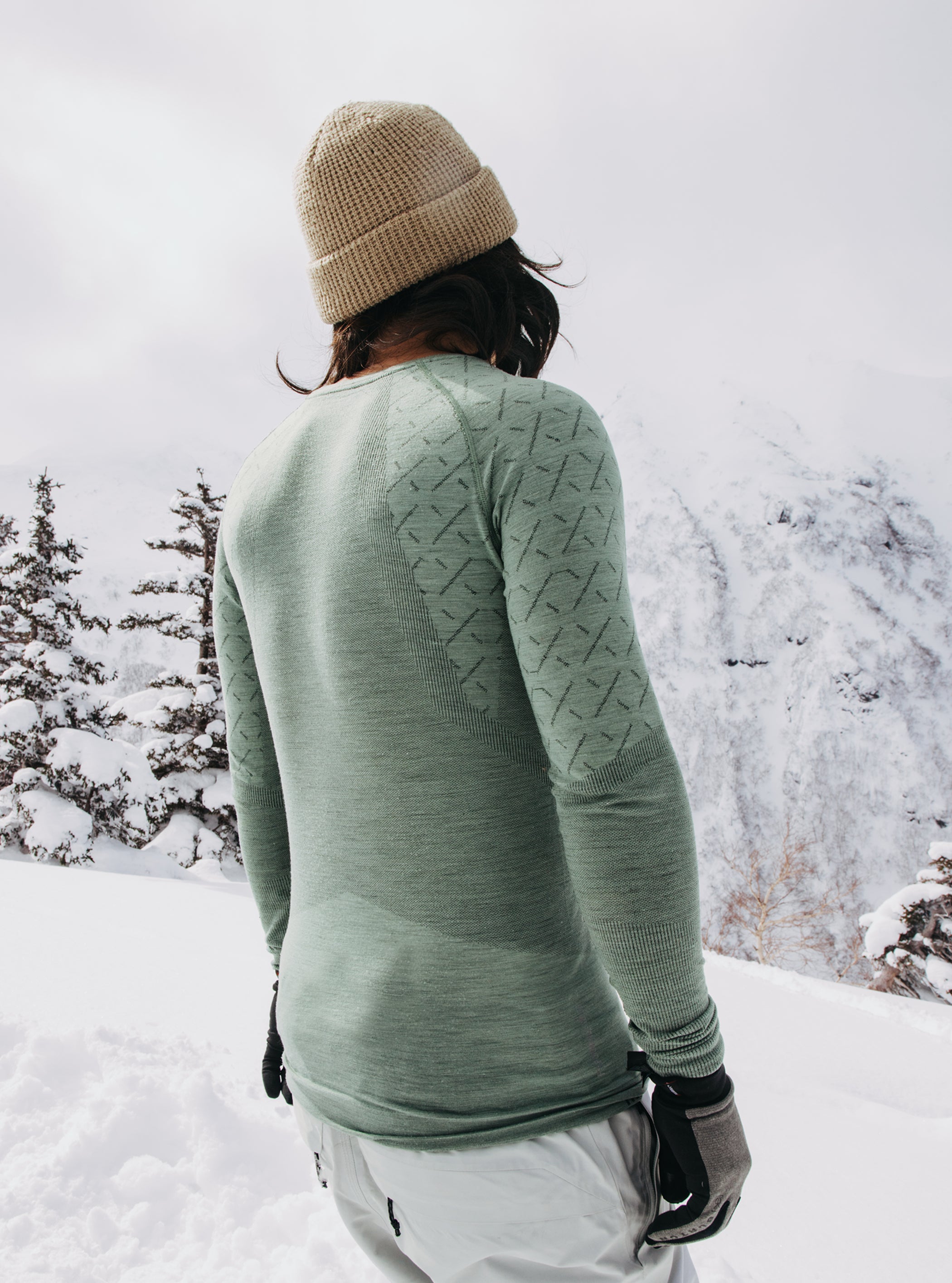 Product image of Men's Burton [ak] Slokar Crewneck Fleece[Variant:Hedge Green / True Black]