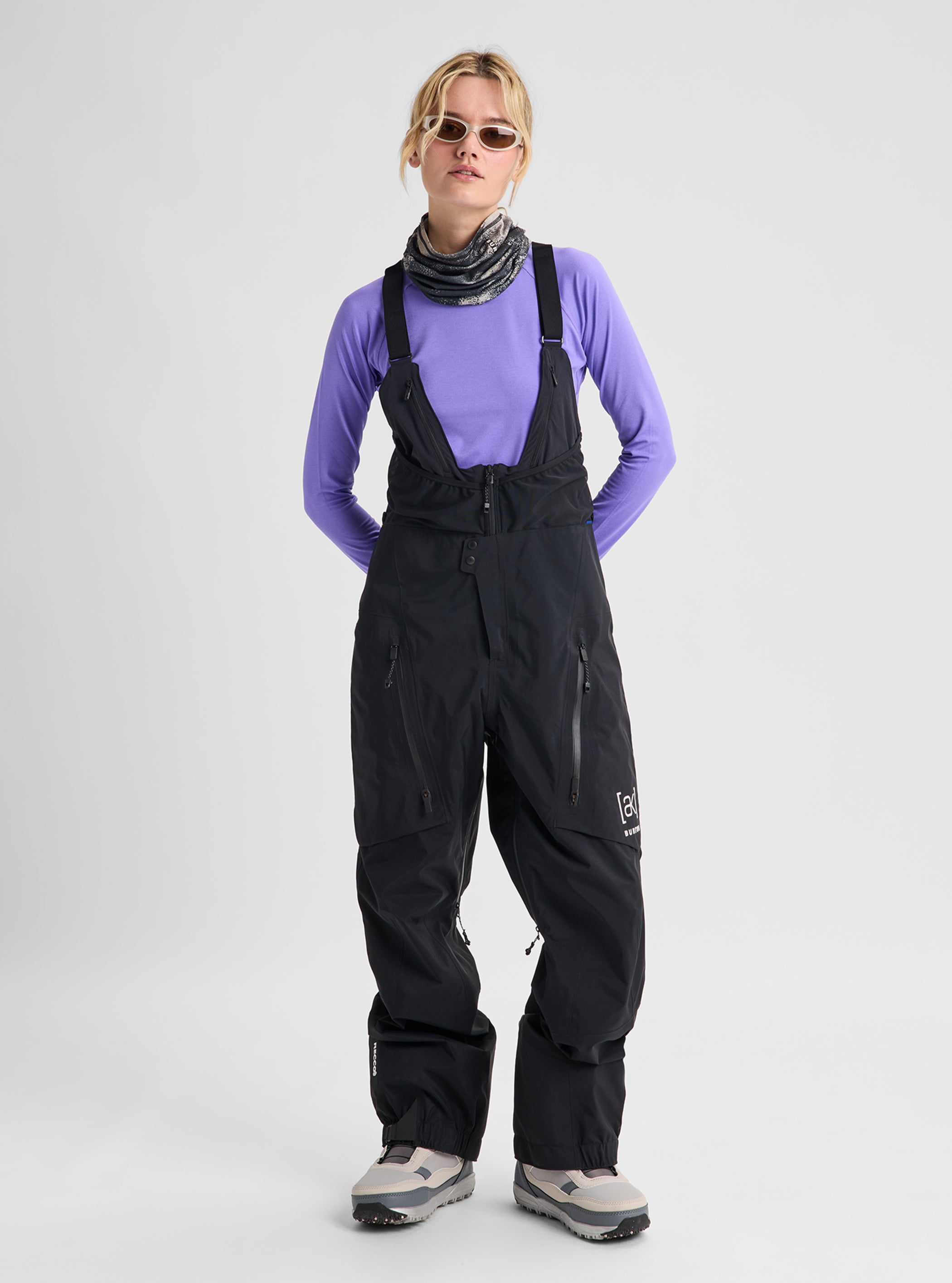 Product image of Women's Burton [ak] Acamar GORE-TEX PRO 3L Bib Pants[Variant:True Black]