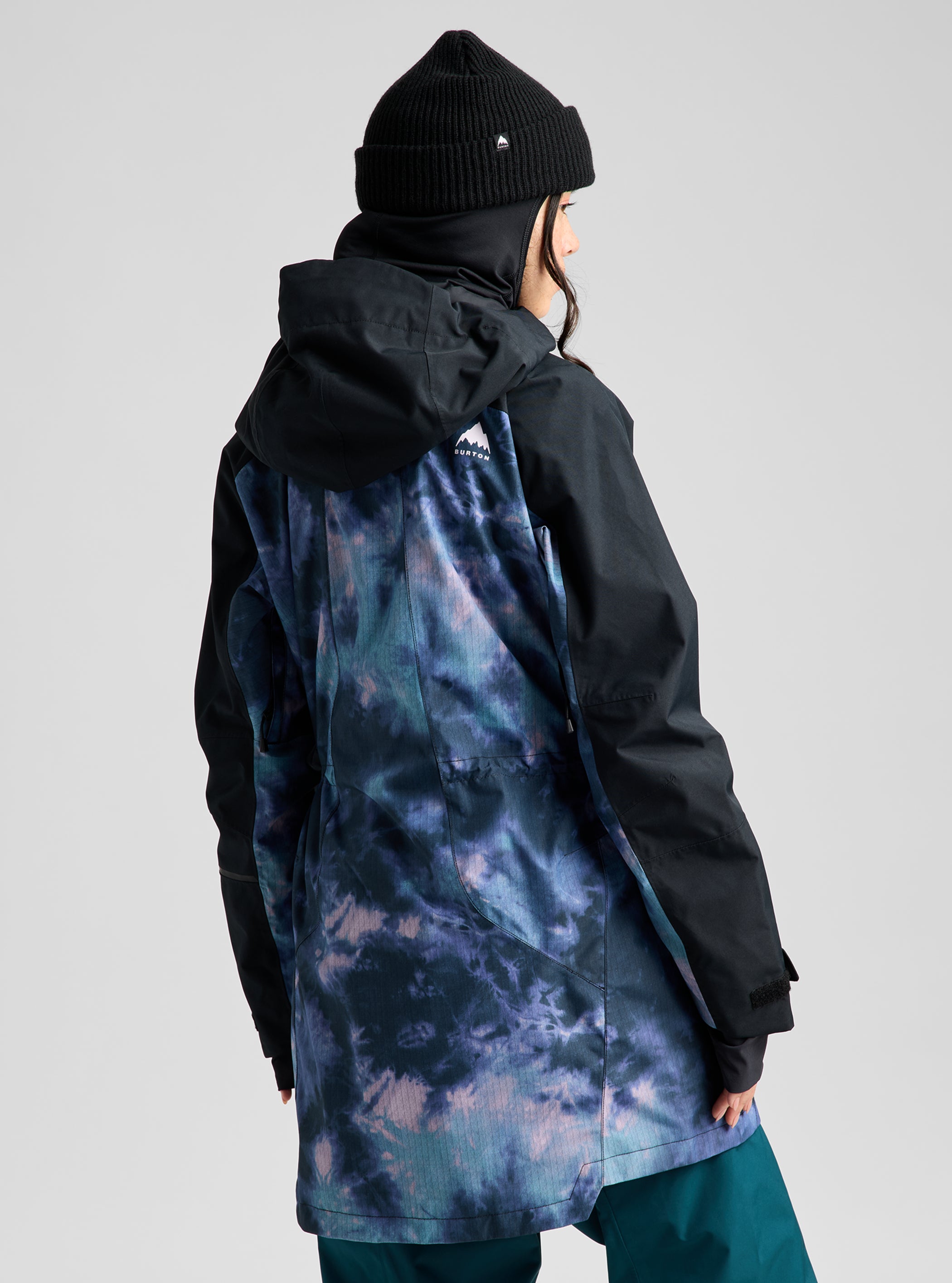 Product image of Women's Burton Reserve 2L Jacket[Variant:True Black / Crystal Dye]
