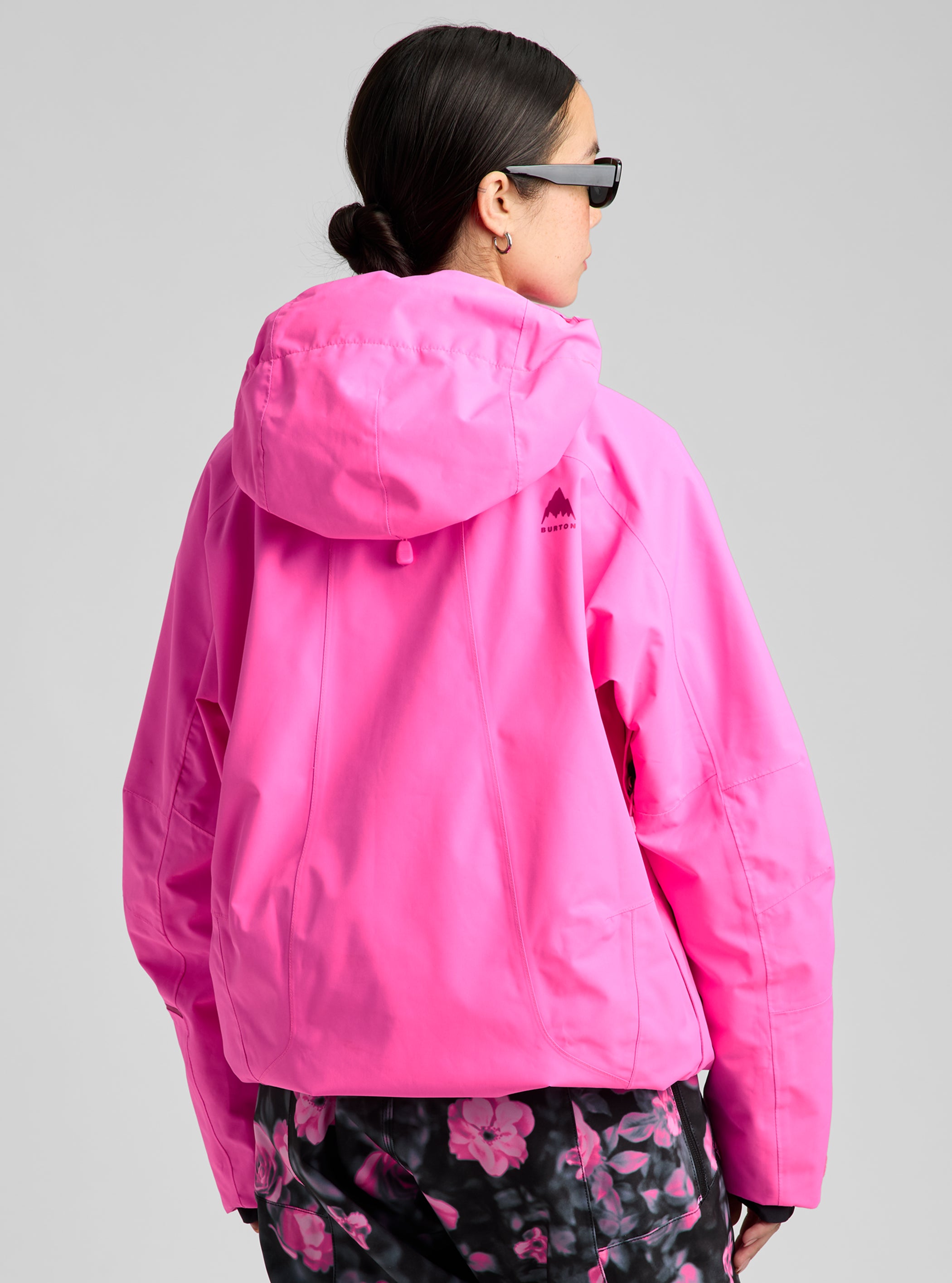 Product image of Women's Burton Reserve 2L Relaxed Anorak[Variant:Shockwave Pink]