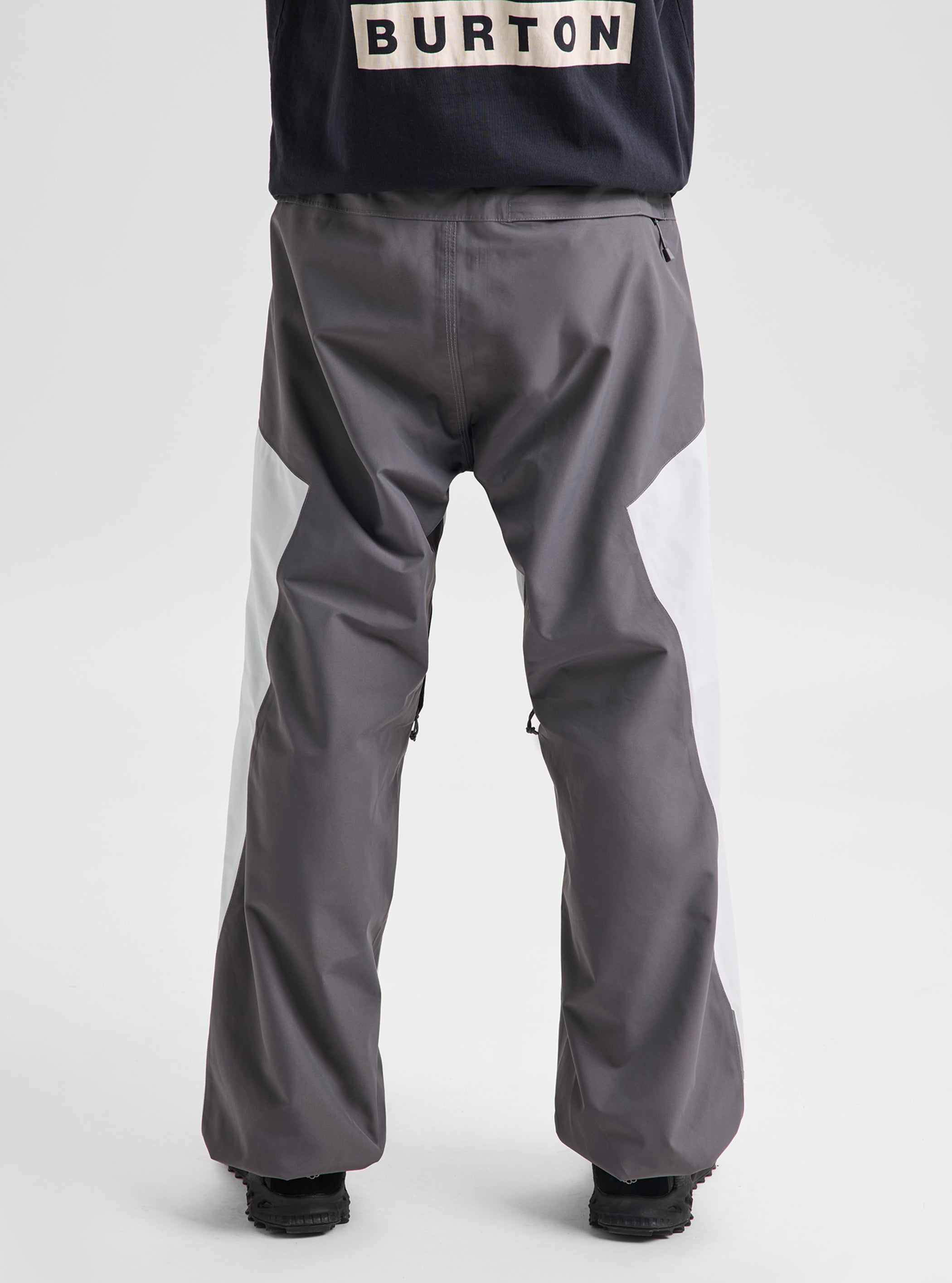 Product image of Men's Burton Reserve 2L Relaxed Pants[Variant:Gray Cloud / Gotham Gray]