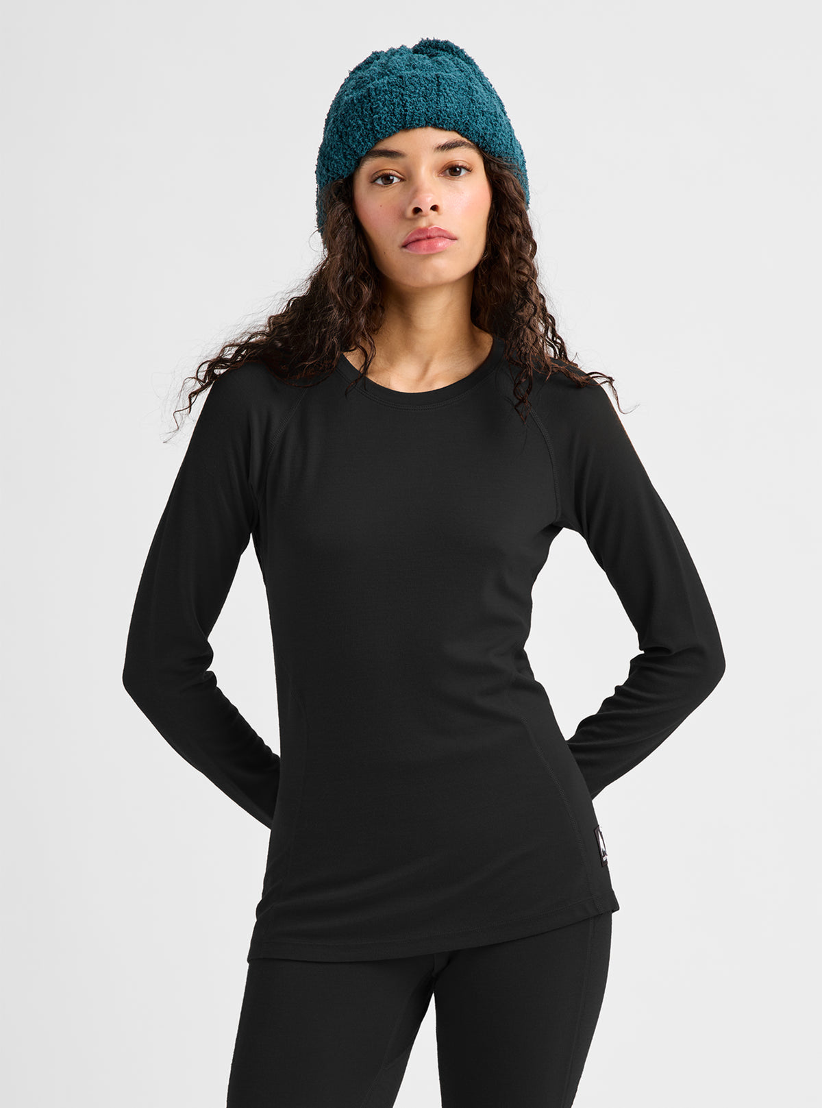 Product image of Women's Burton Merino Blend Midweight Base Layer Crew[Variant:True Black]