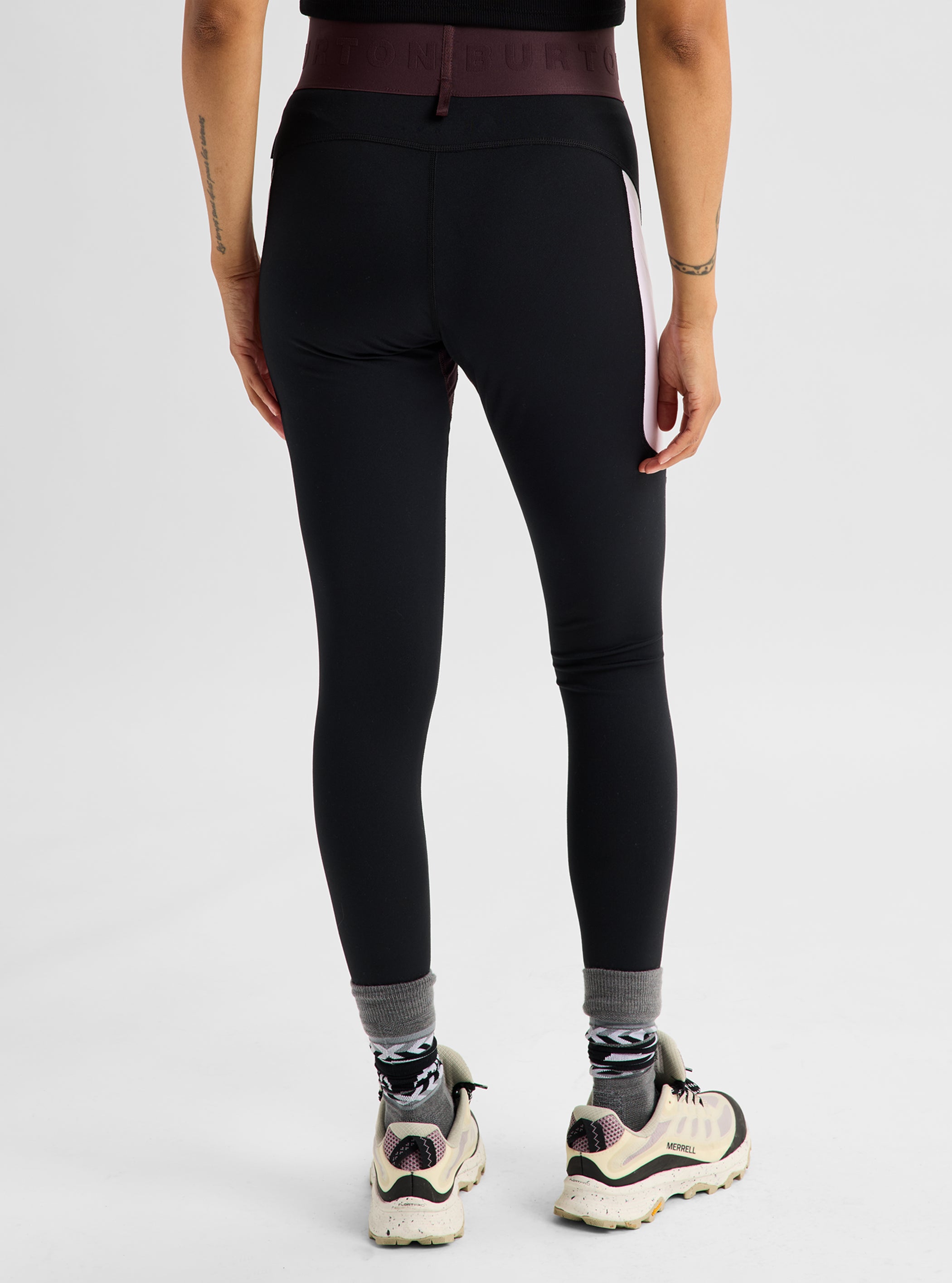 Product image of Women's Burton Synthetic Midweight Base Layer Pants[Variant:True Black / Bear Hug Brown / Moondust Purple]