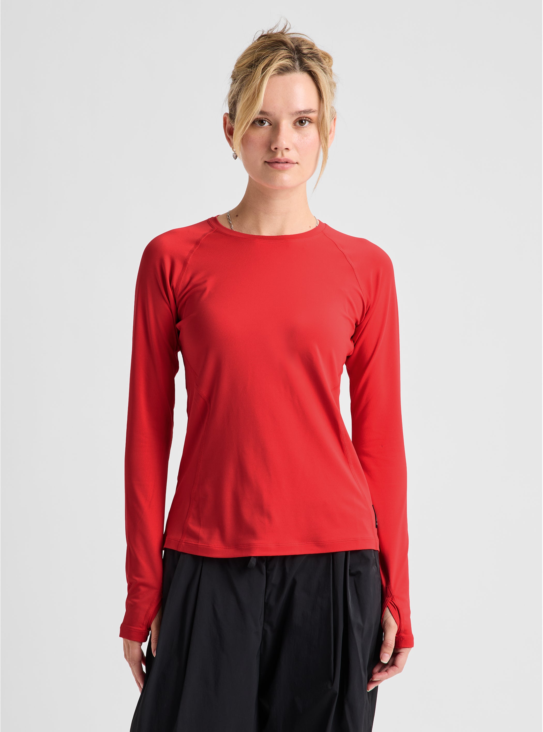 Product image of Women's Burton Lightweight Base Layer Crewneck[Variant:Hot Tamale]