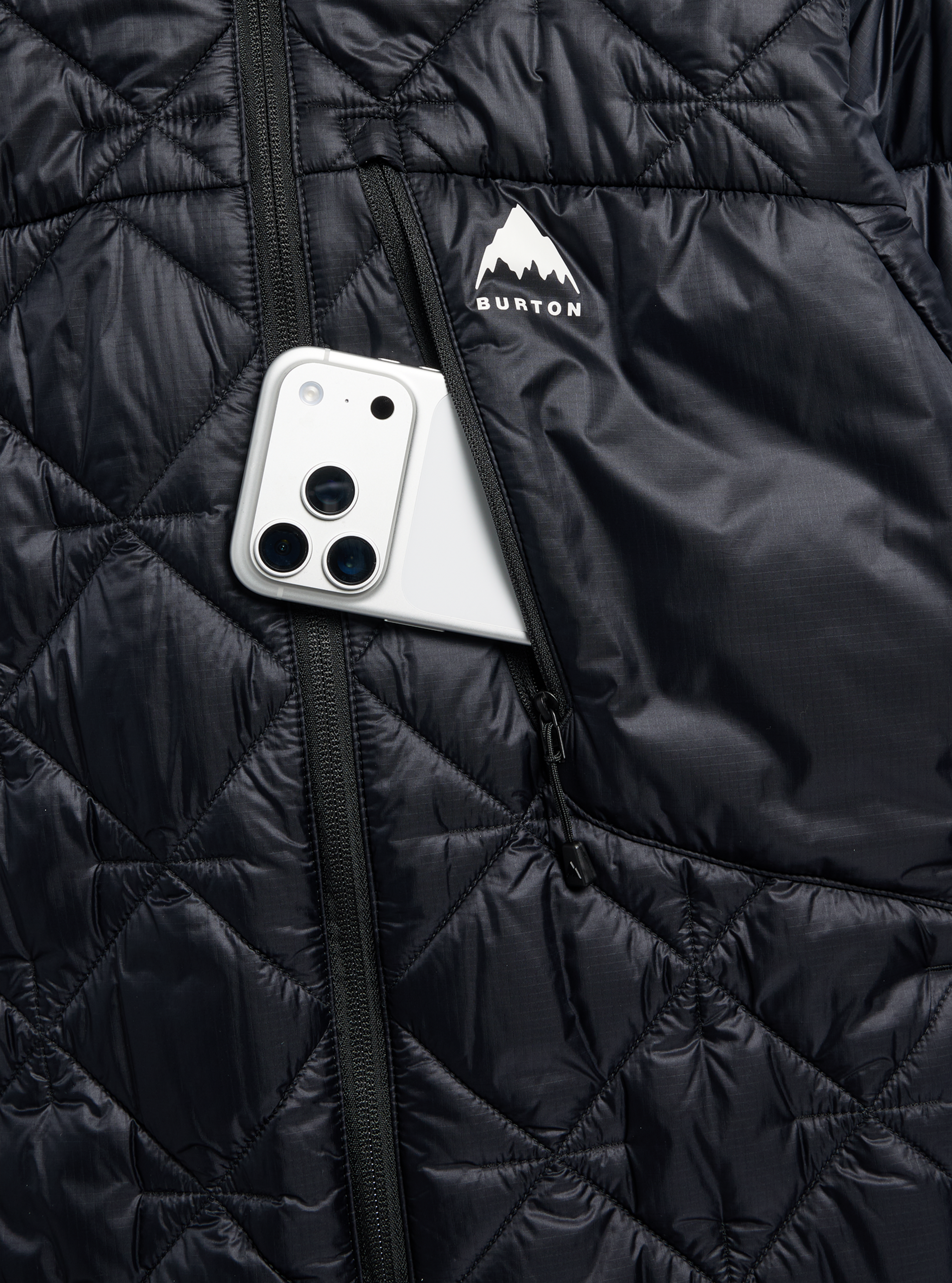 Manteau à capuchon isolé synthétique Reserve pour femmes