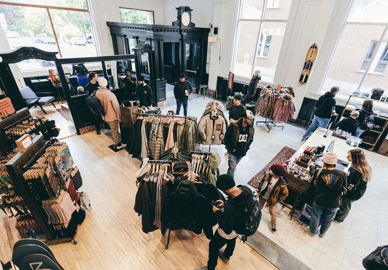 Magasin phare Burton - Montréal