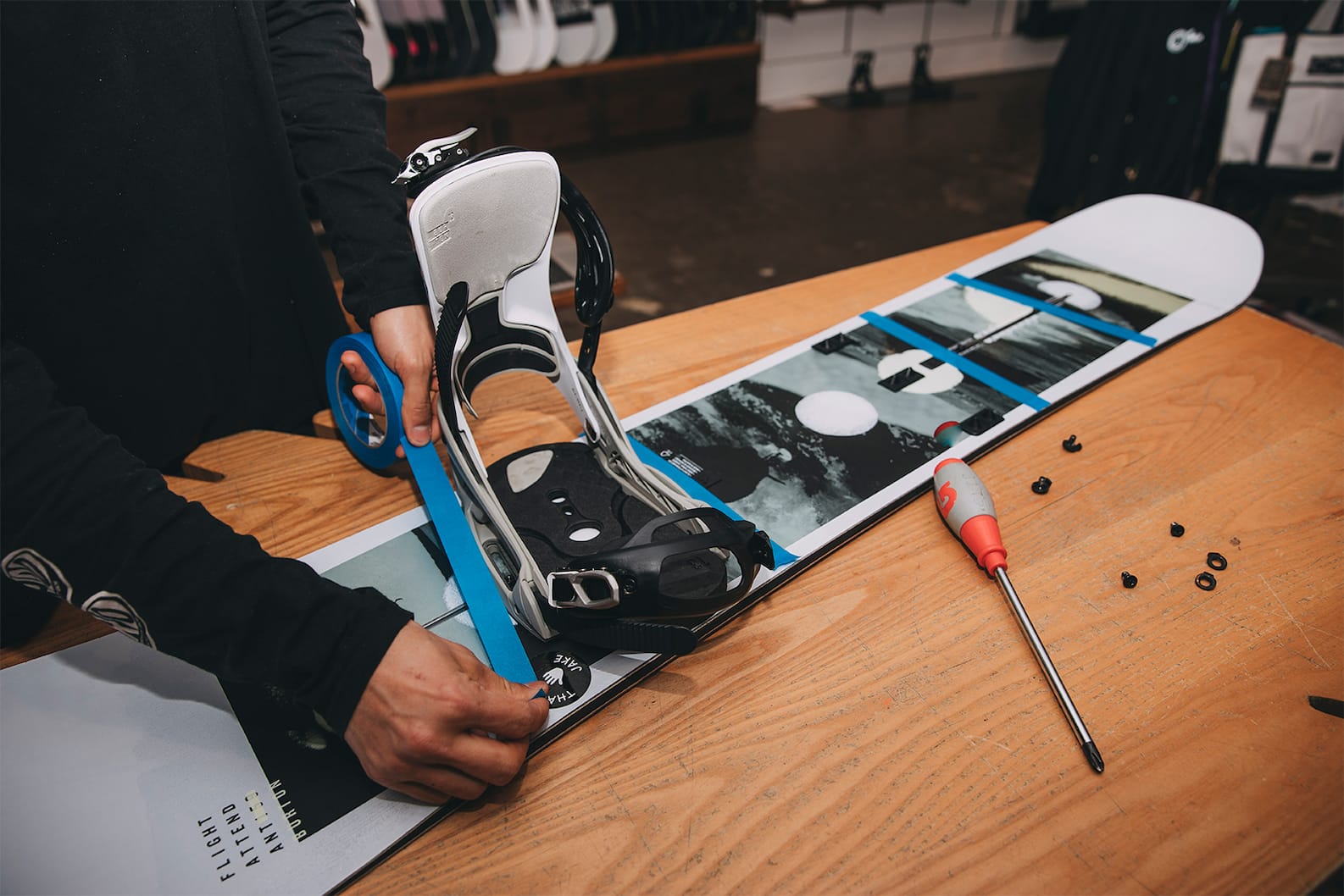 A Beginner's Guide on How to Set up a Snowboard