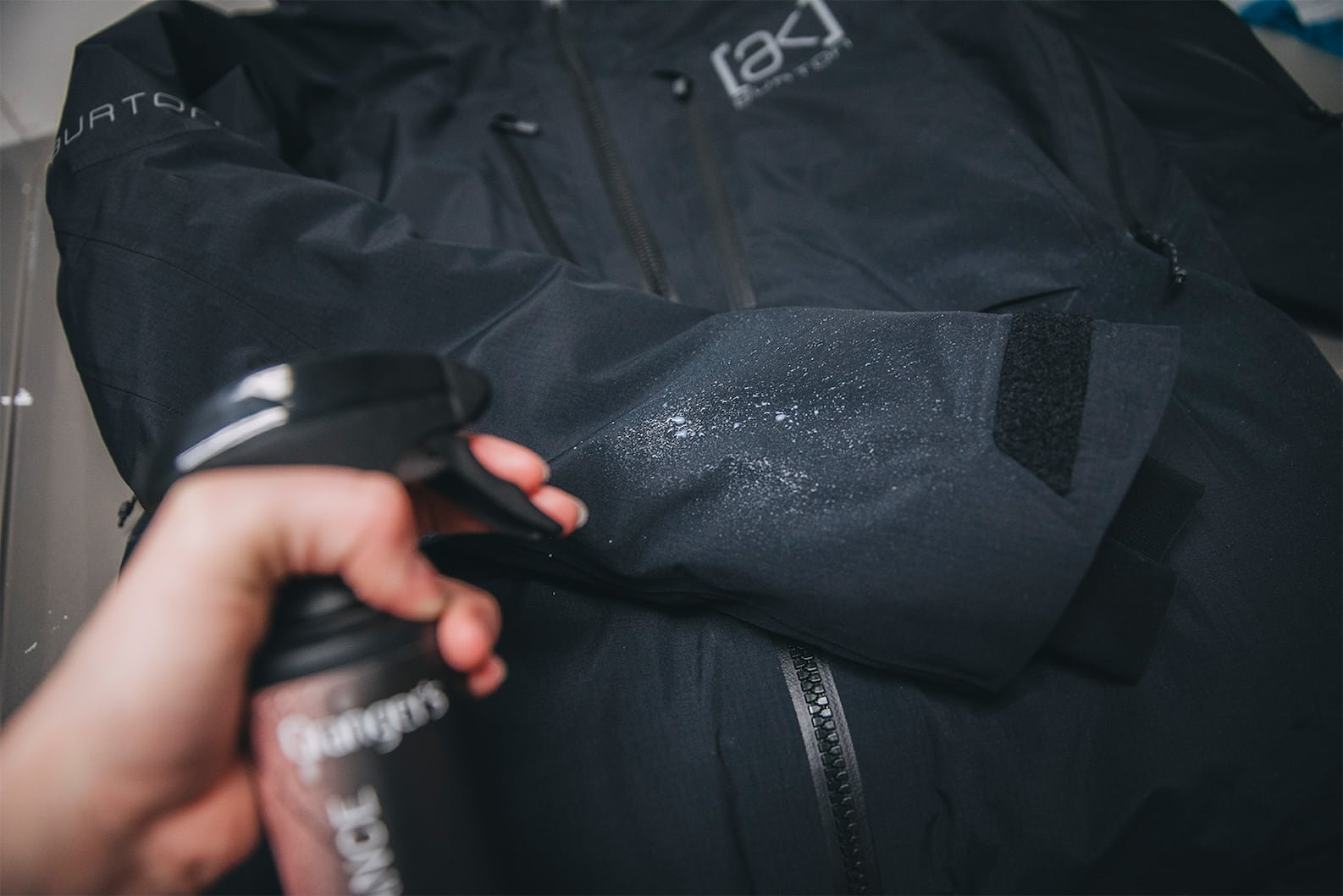 How do I wash my ski jacket and Gore-tex jacket? GLISSHOP