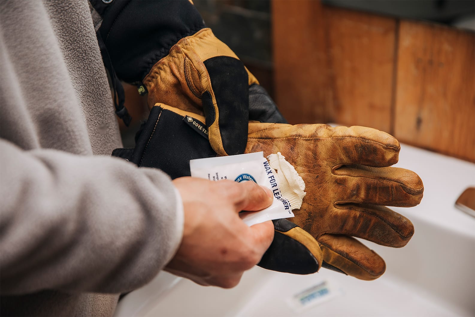 How to Clean and Care for Leather Gloves & Mittens Burton Snowboards