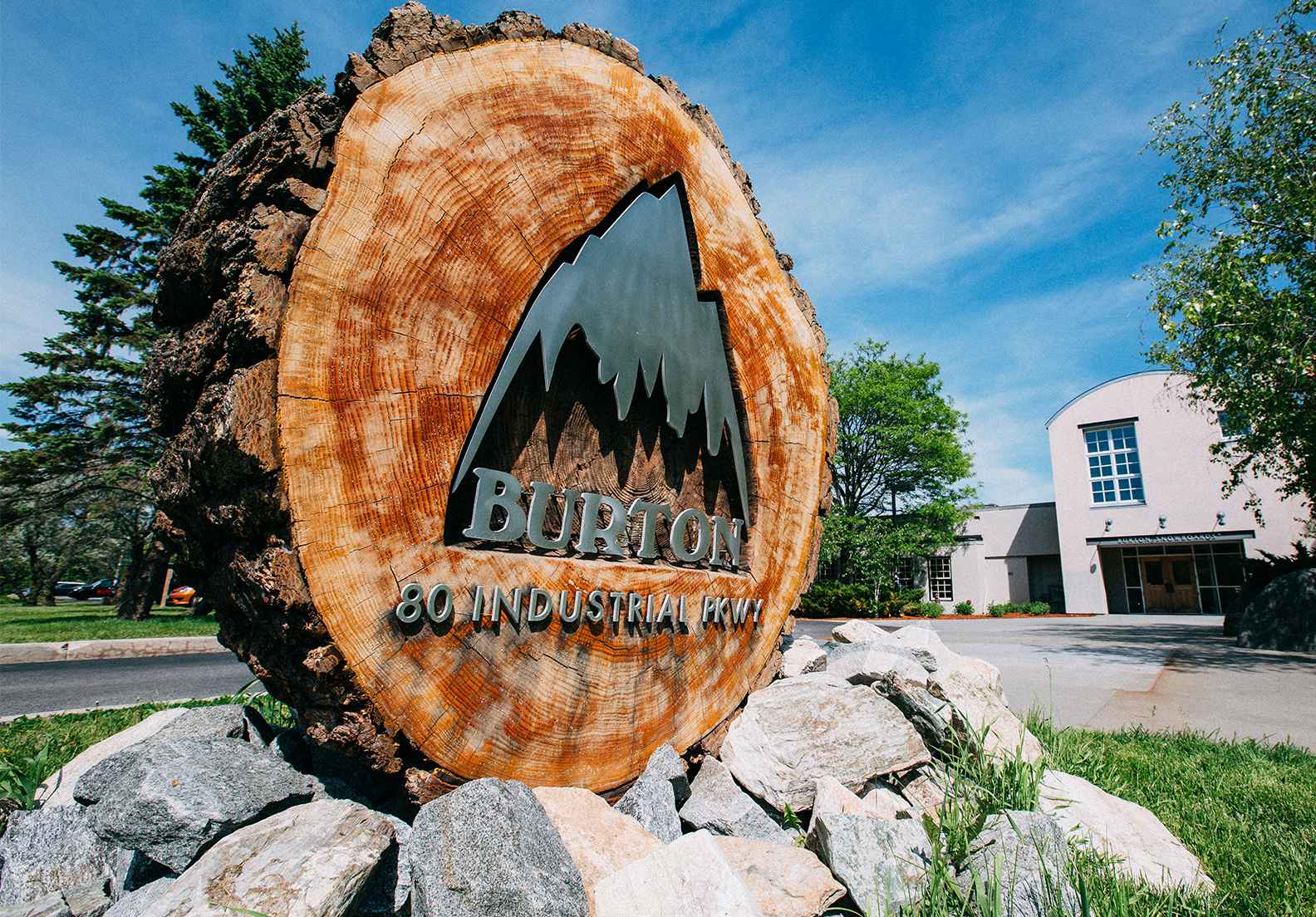 Burton Flagship – Burlington Hauptsitz Außenansicht