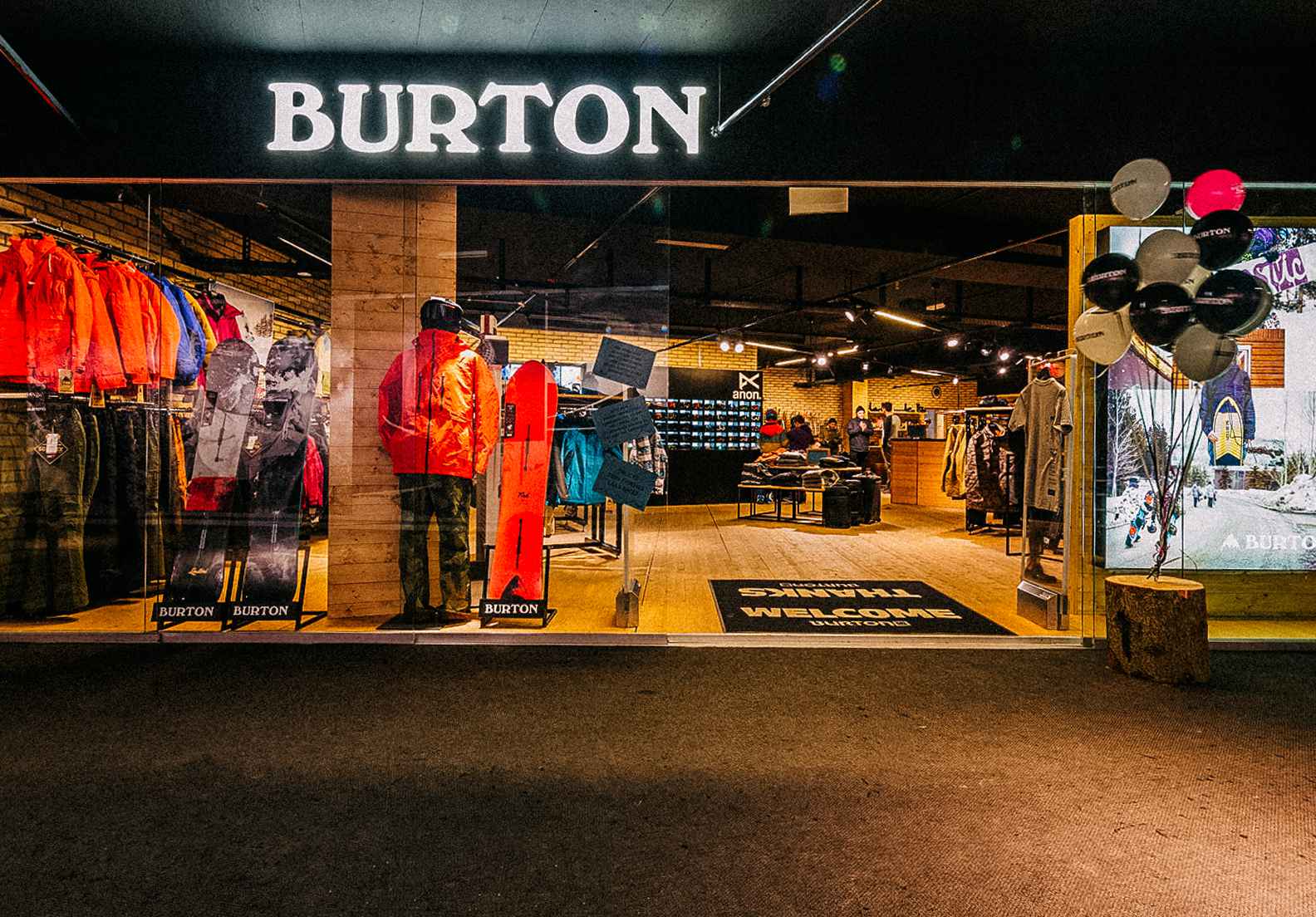 Burton Shop – Laax Außenansicht