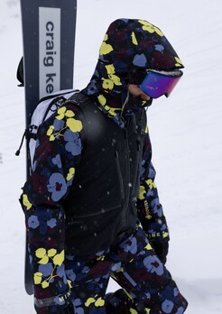 バックカントリー ベスト パック | Burton.com Winter 2022 JP