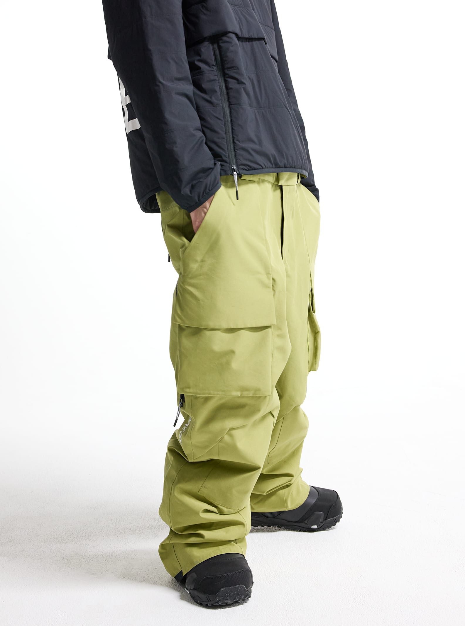 Burton AG Uncork GORETEX 2L jacket.pants