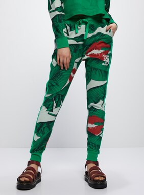 Women's Married to the Mob x Burton Luxemore Pant shown in Banana Leaf