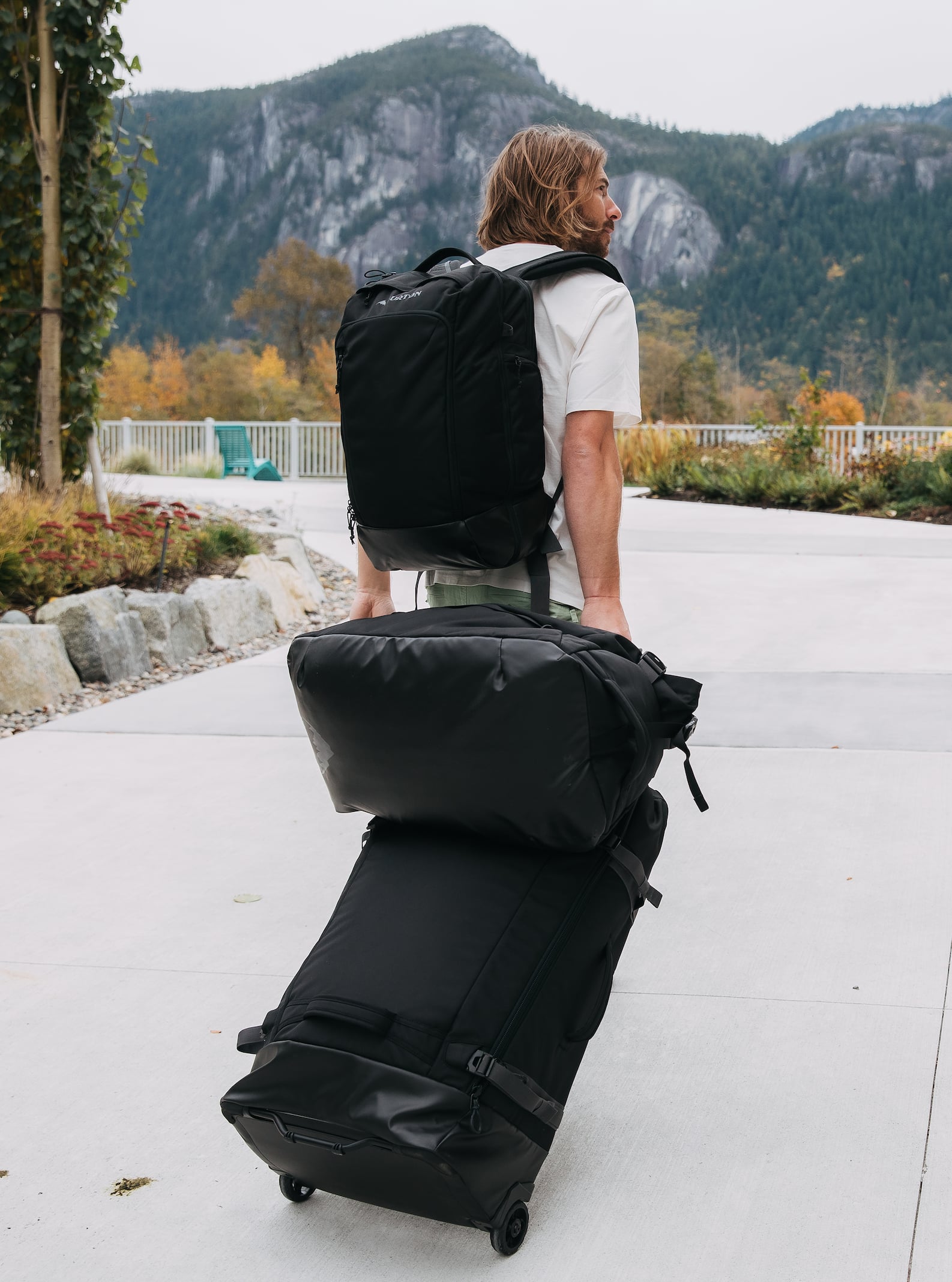 Burton Multipath 27L Travel Backpack | Burton.com Spring 2020 US