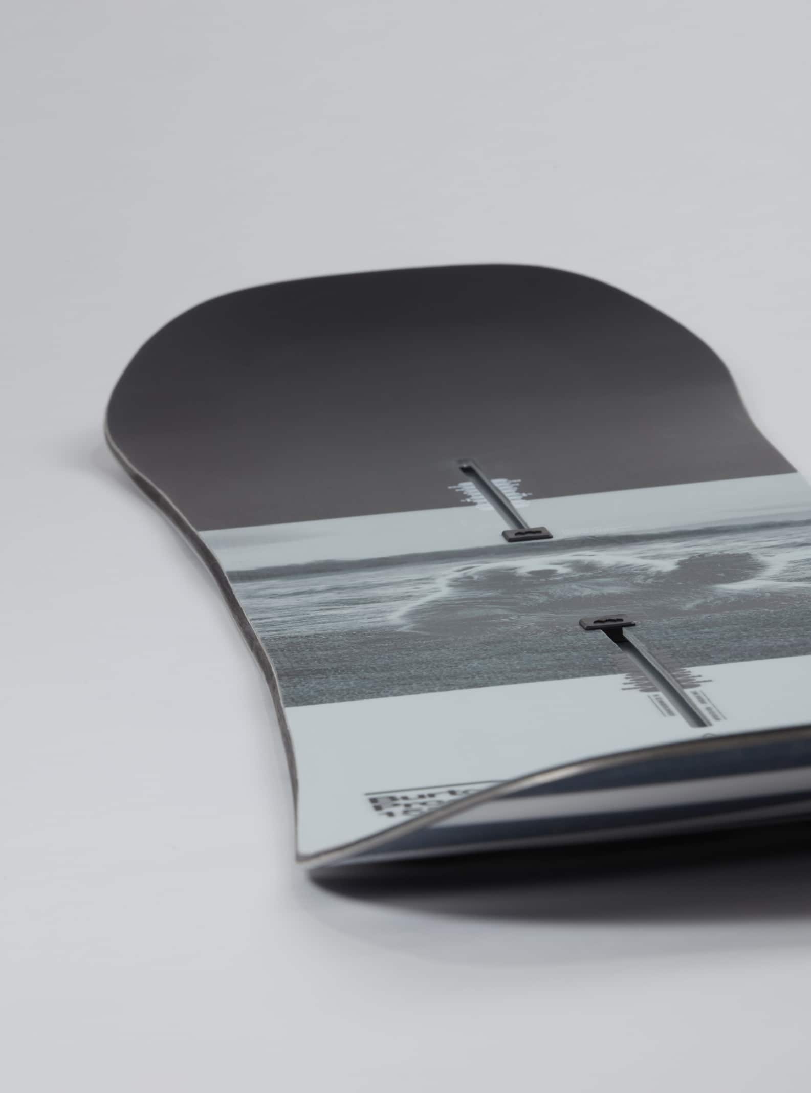 メンズ Burton プロセス Flying V スノーボード | Burton.com Winter