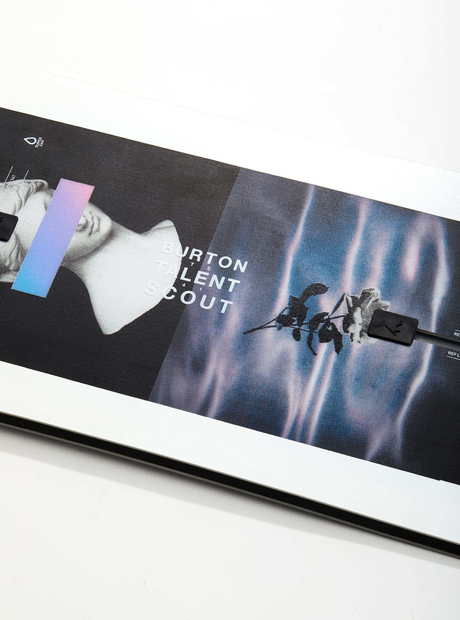 ウィメンズ Burton タレントスカウト キャンバー スノーボード