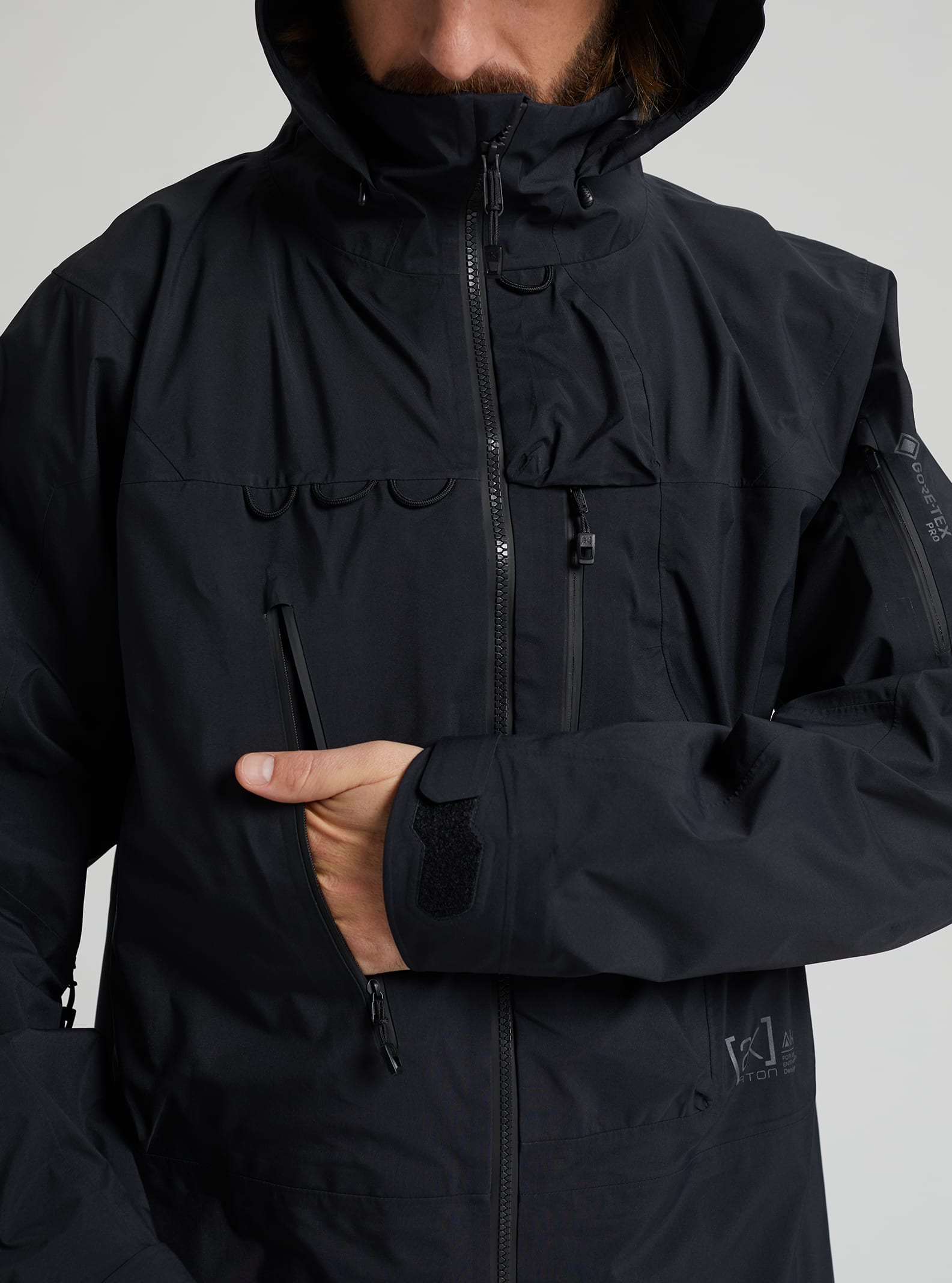 AK457 Guide Jacket Black BURTON (M)