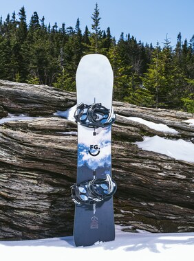 Women's Burton Feelgood Camber Snowboard shown in 142