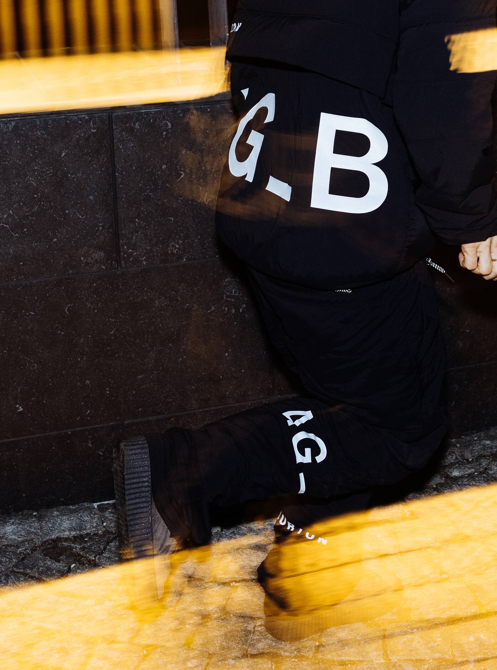 Burton アナログ ピンボール インサレーテッド プルオーバー | Burton