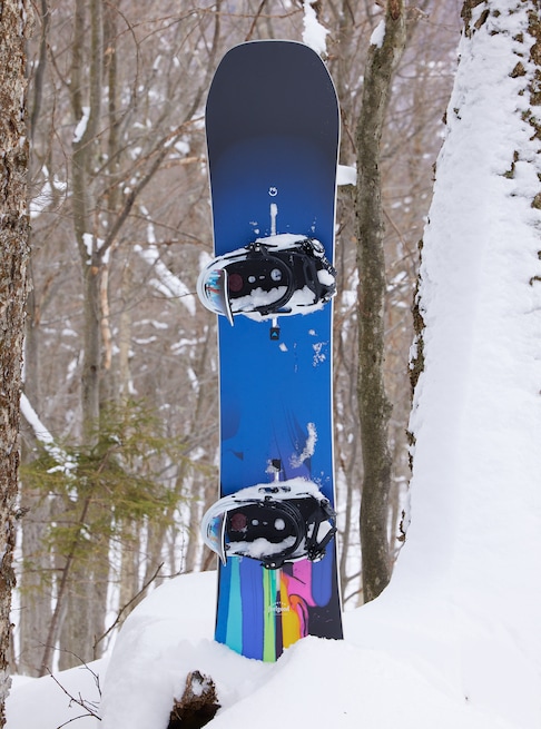 Produktbild des Burton Feelgood Camber Snowboards für Damen