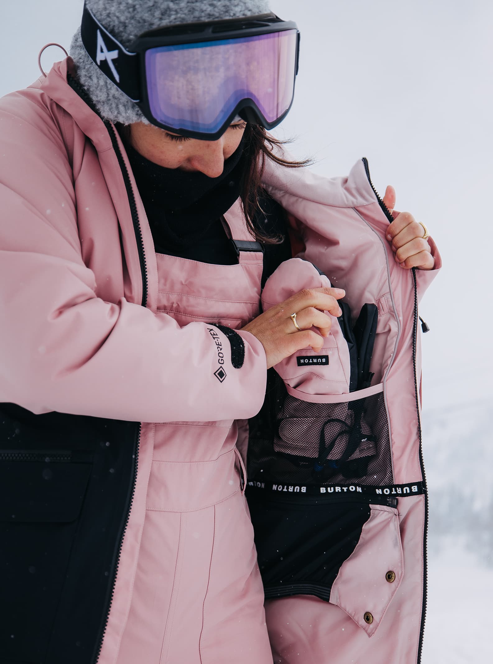 BURTON goretex フード付きピンクロングジャケット BURTON goretex