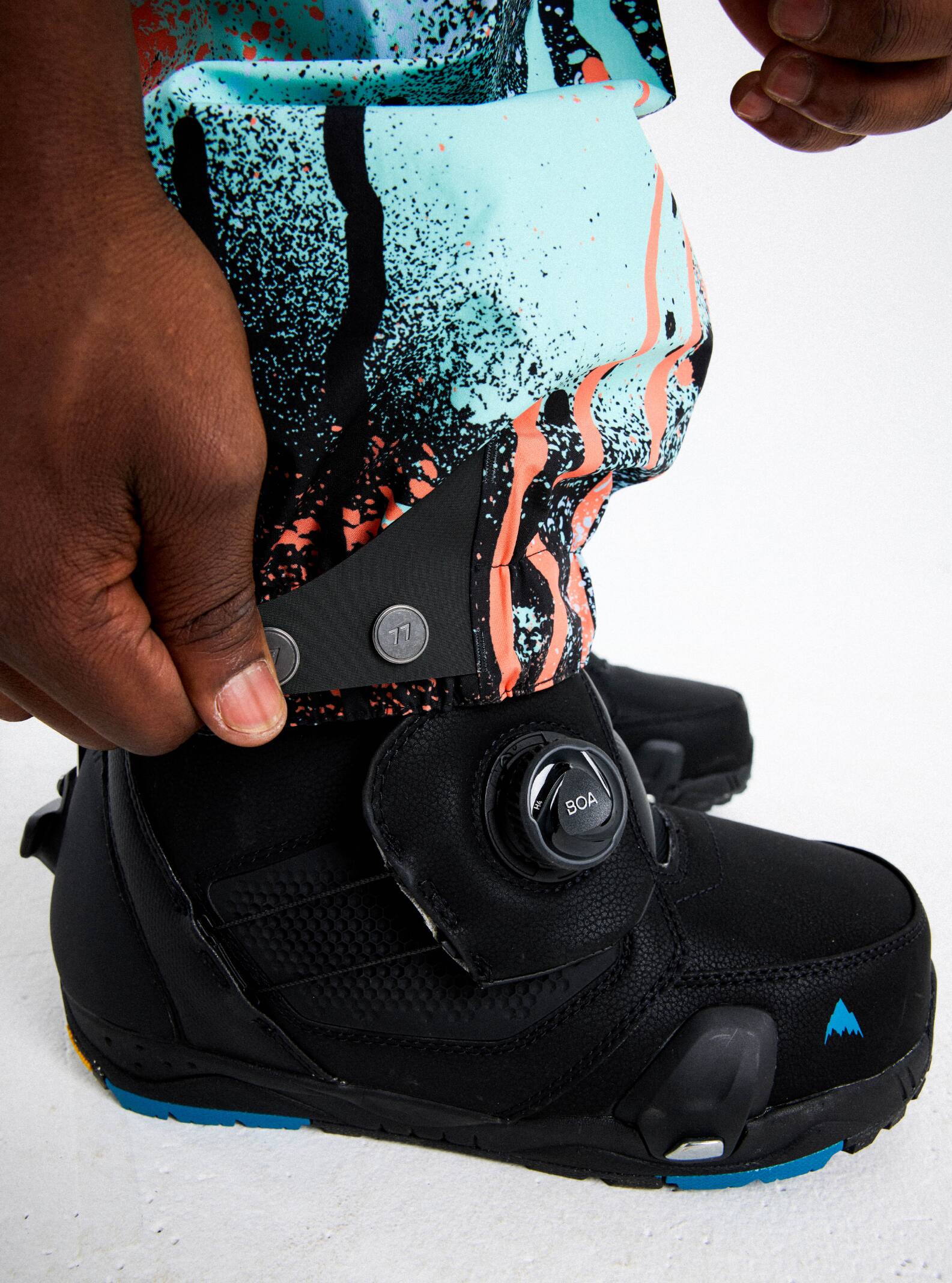 Burton MINE77 GORE-TEX 3L ビブパンツ | ウィンター アウターウェア