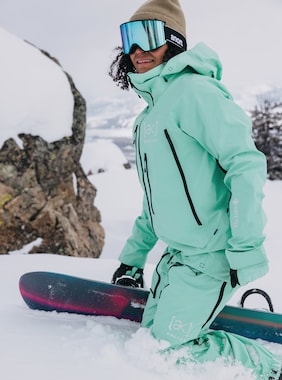 ウィメンズ Burton [ak] アクマー GORE-TEX Pro 3L ジャケット 画像のアイテムはPowder Mint
