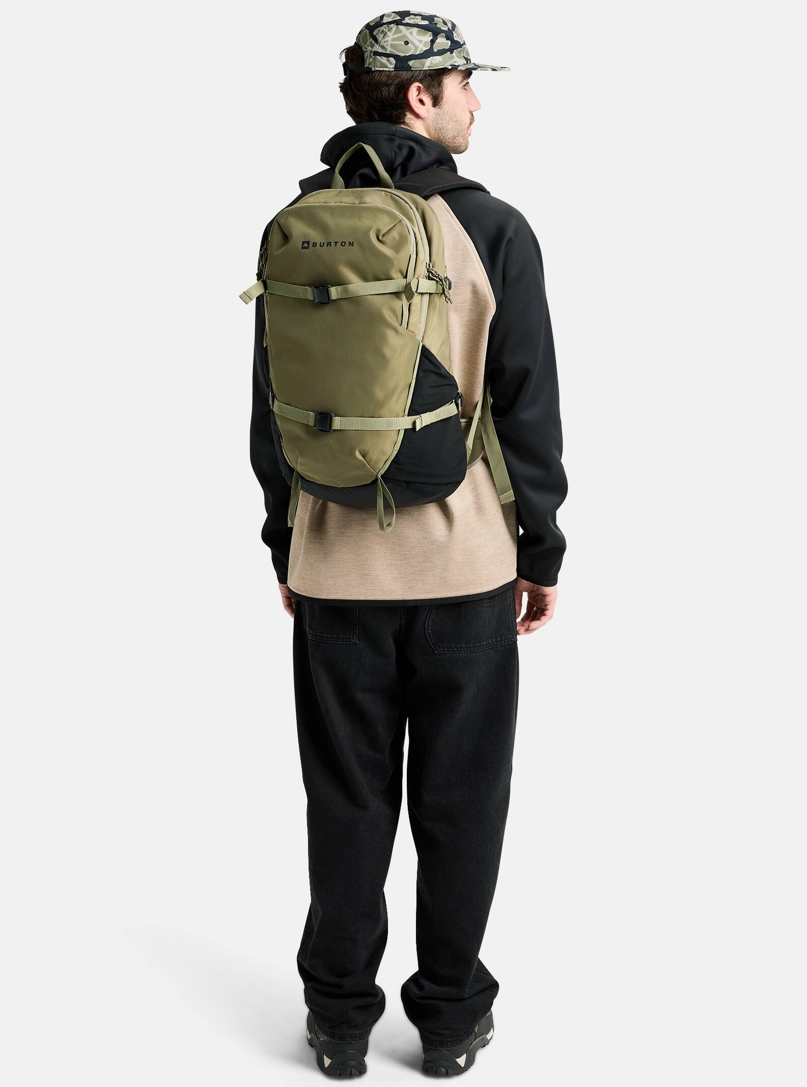Burton Day Hiker 30L バックパック | バッグ&パック | Burton.com