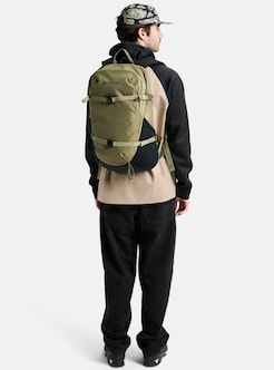 Burton Day Hiker 30L バックパック | バッグ&パック | Burton.com