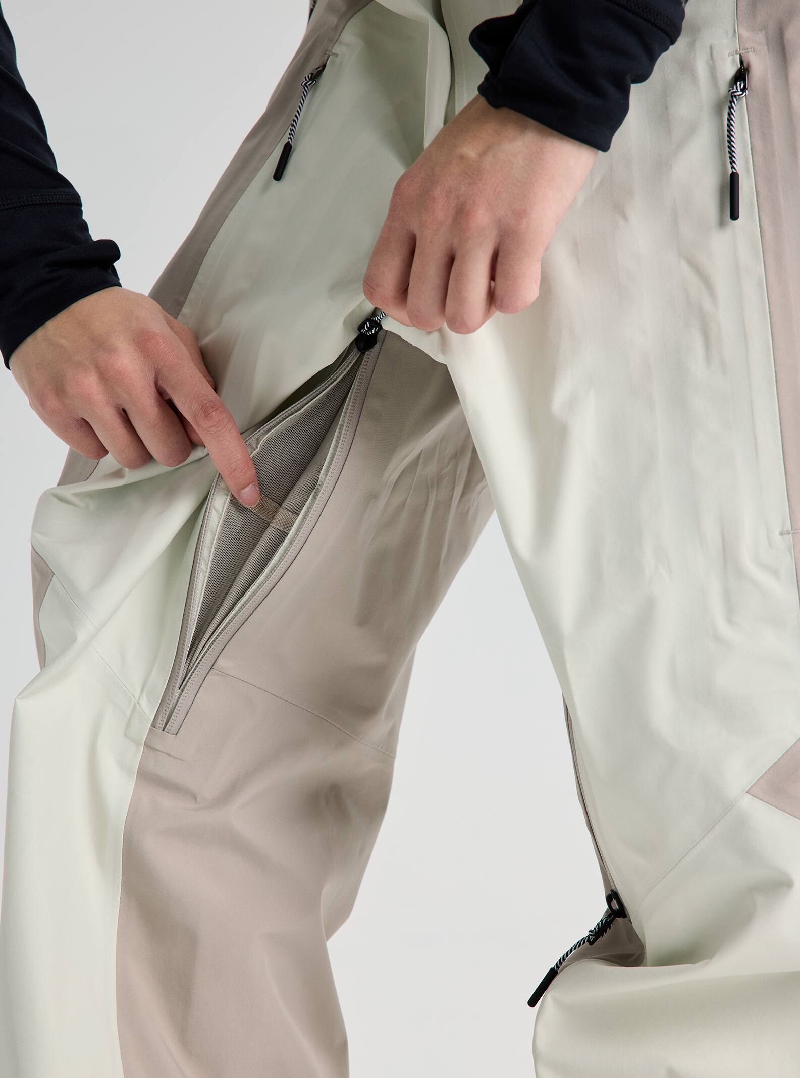 Burton AG ハードパック GORE-TEX 3L ビブパンツ | アナログ アウター
